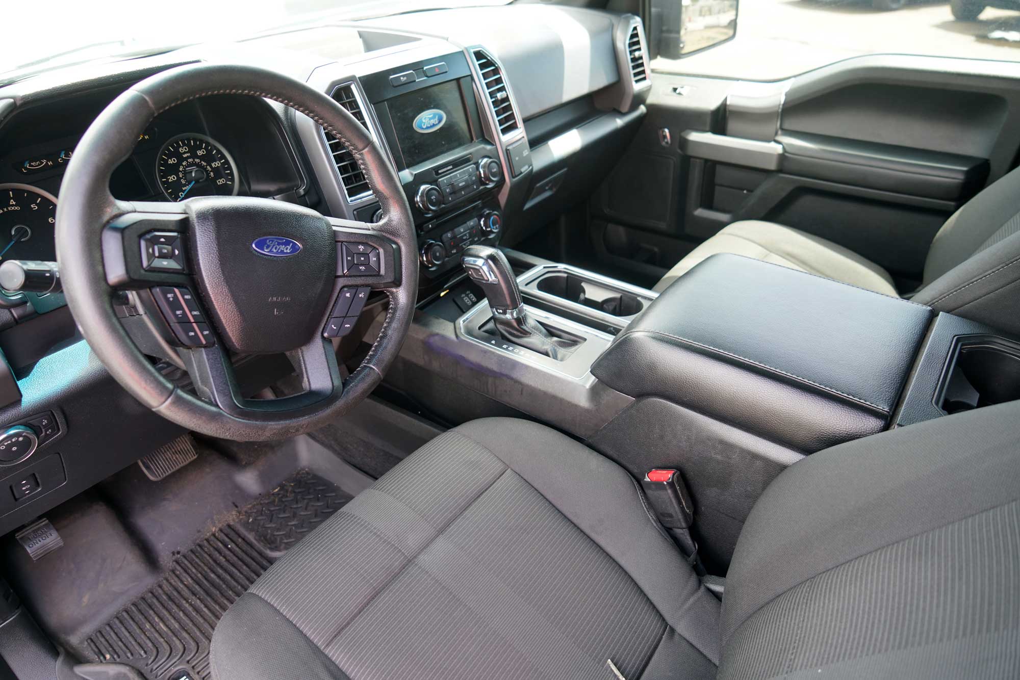 2016 Ford F150 SuperCrew Cab XLT Pickup 4D 6 1/2 ft