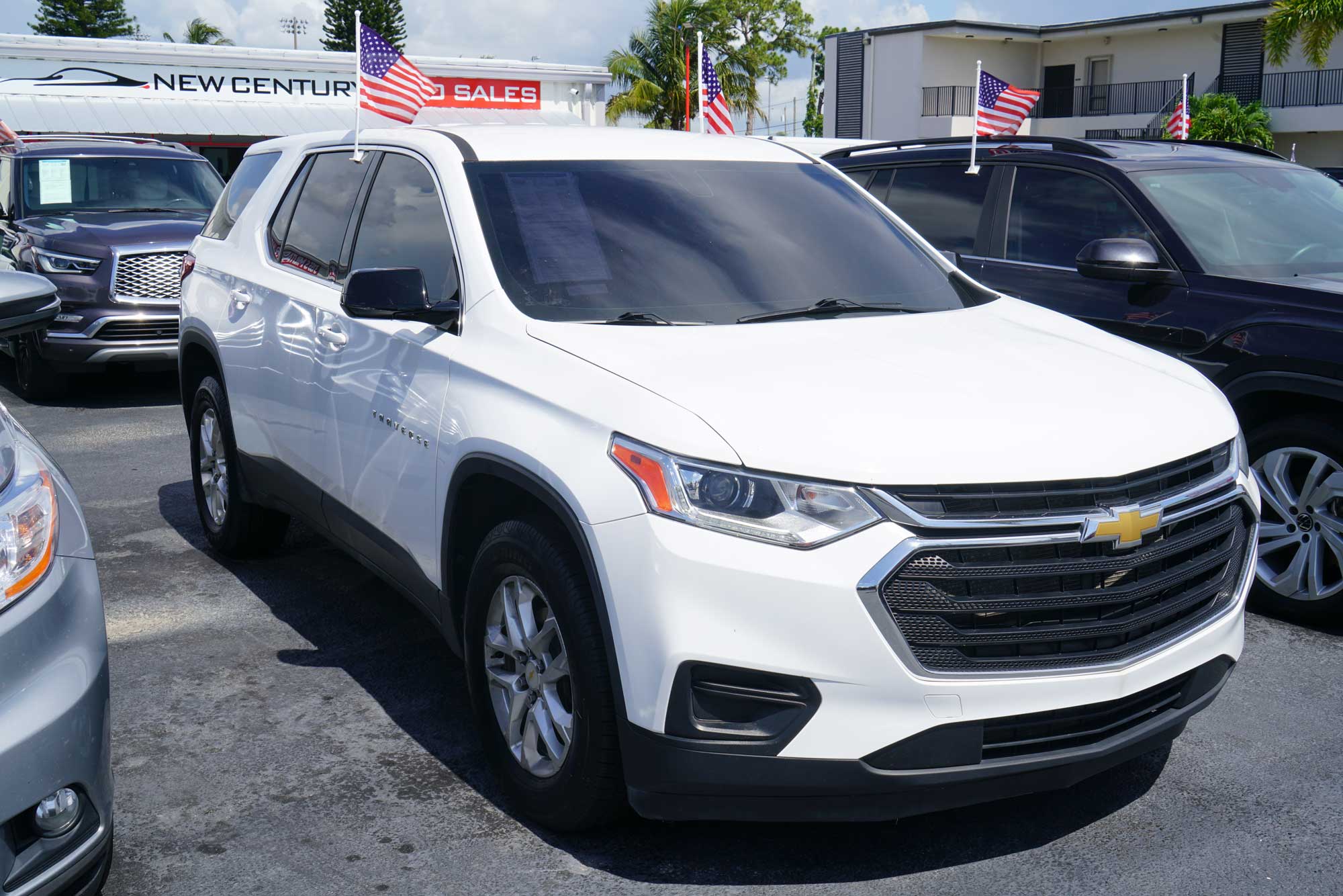 2020 Chevrolet Traverse LS Sport Utility 4D