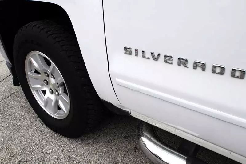 2018 Chevrolet Silverado 1500 Crew Cab LT Pickup 4D 5 3/4 ft