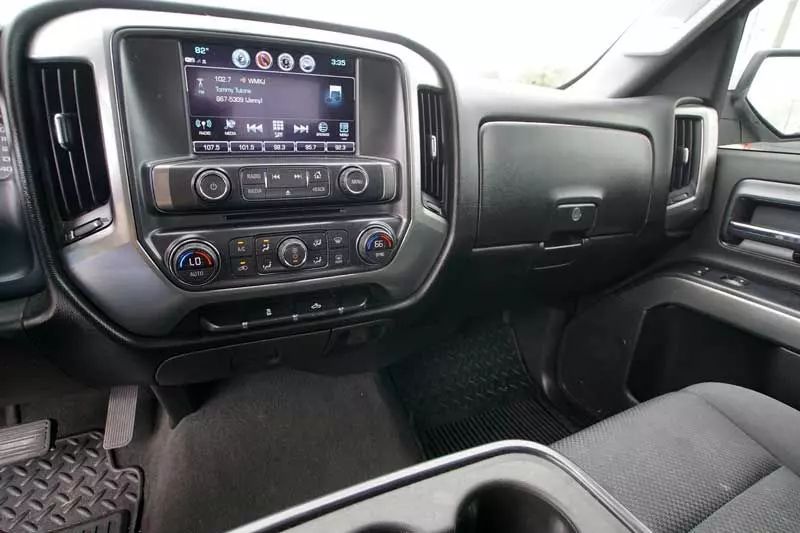 2018 Chevrolet Silverado 1500 Crew Cab LT Pickup 4D 5 3/4 ft