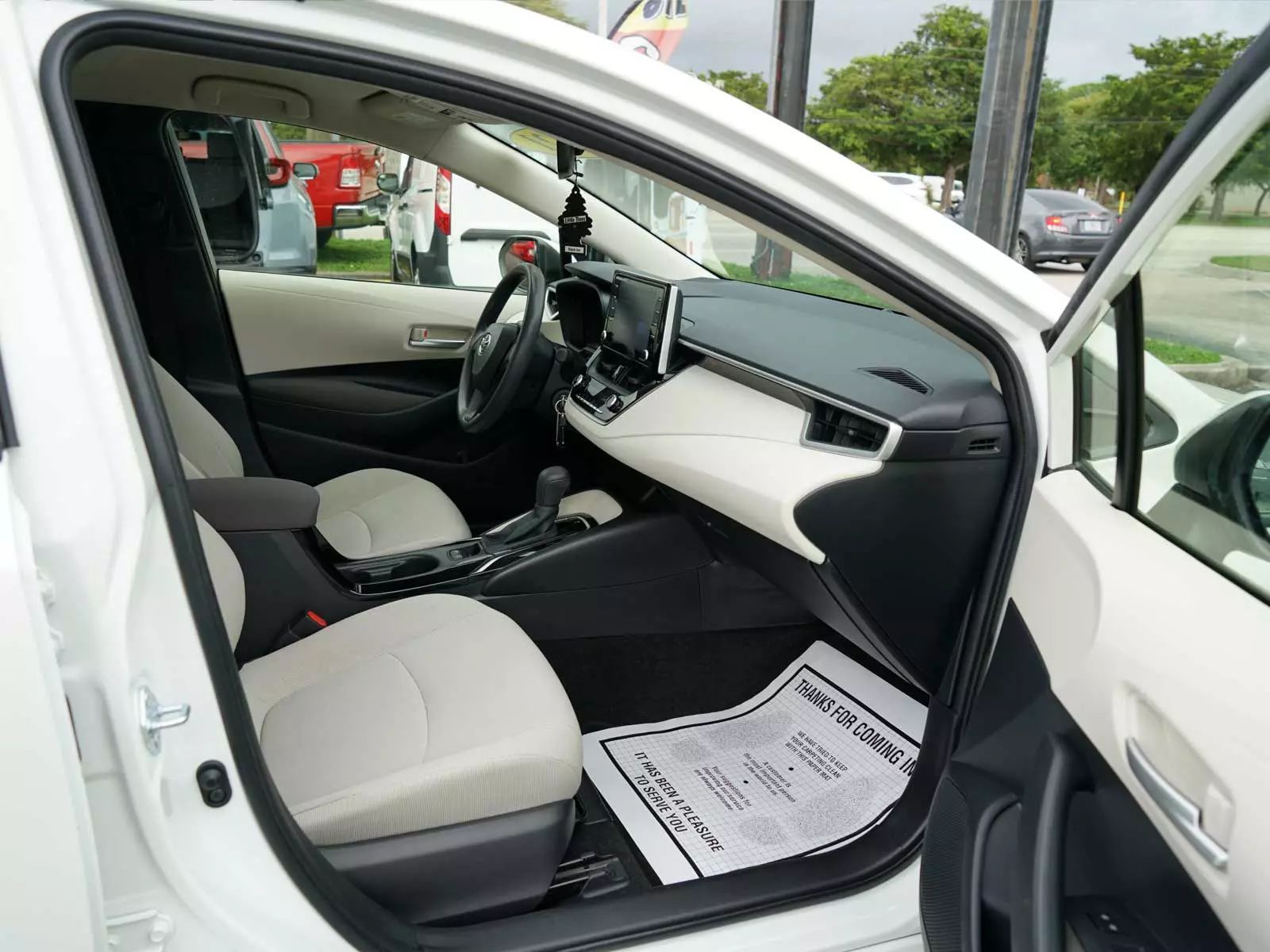 2021 Toyota Corolla LE Sedan 4D