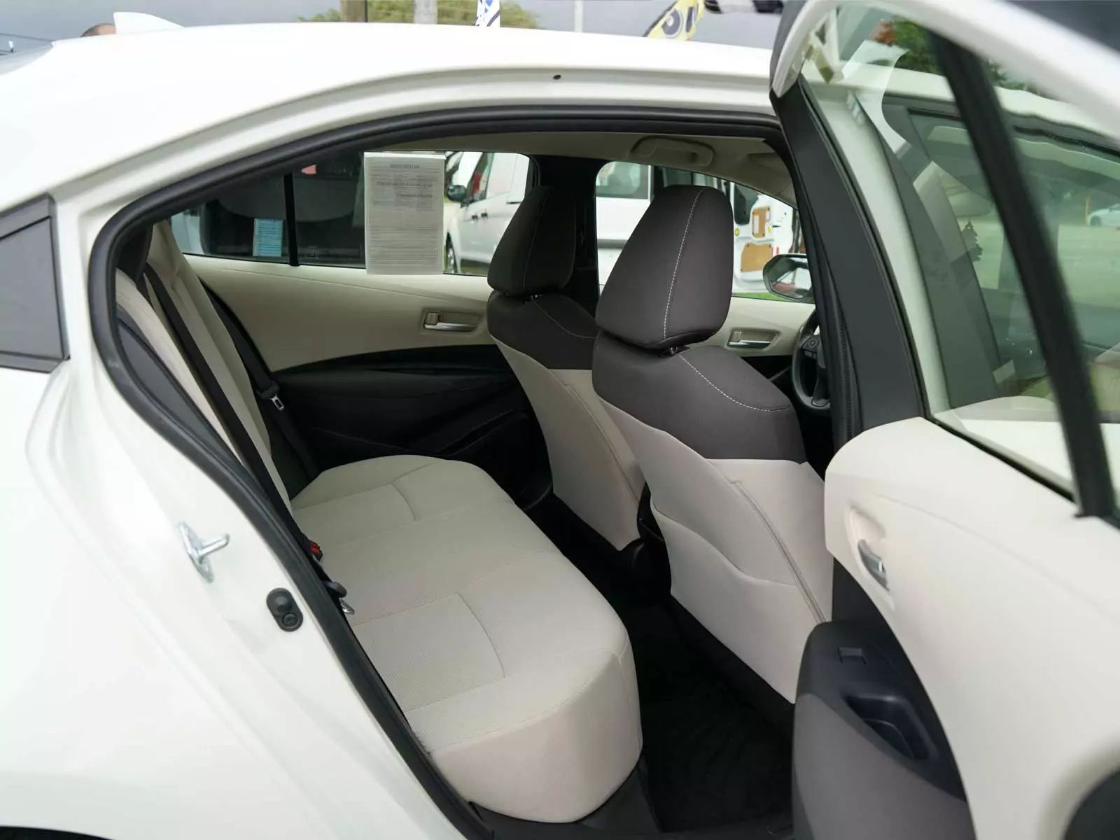 2021 Toyota Corolla LE Sedan 4D