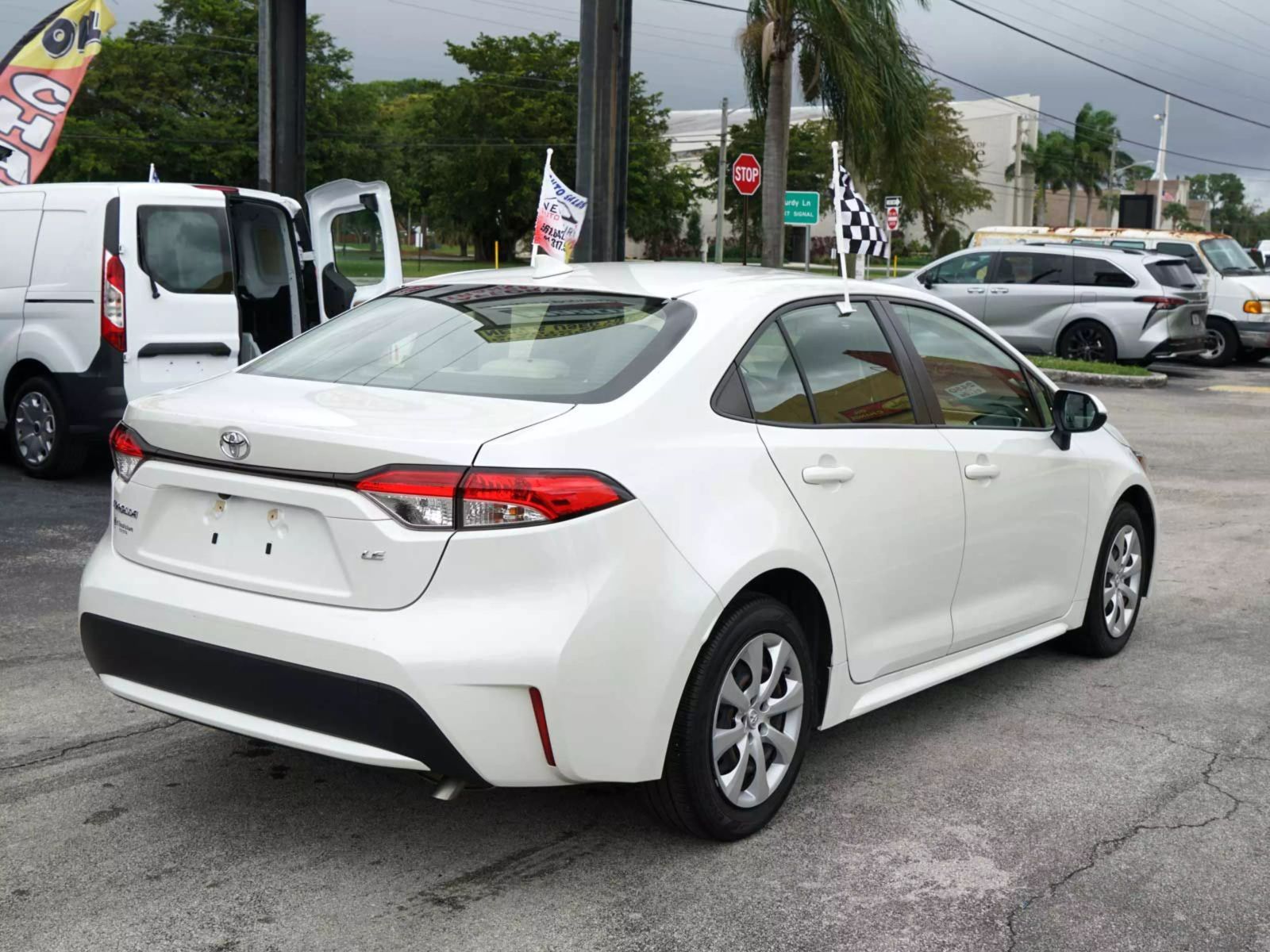 2021 Toyota Corolla LE Sedan 4D