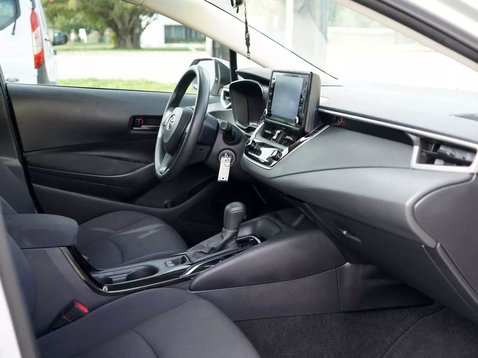 2022 Toyota Corolla LE Sedan 4D
