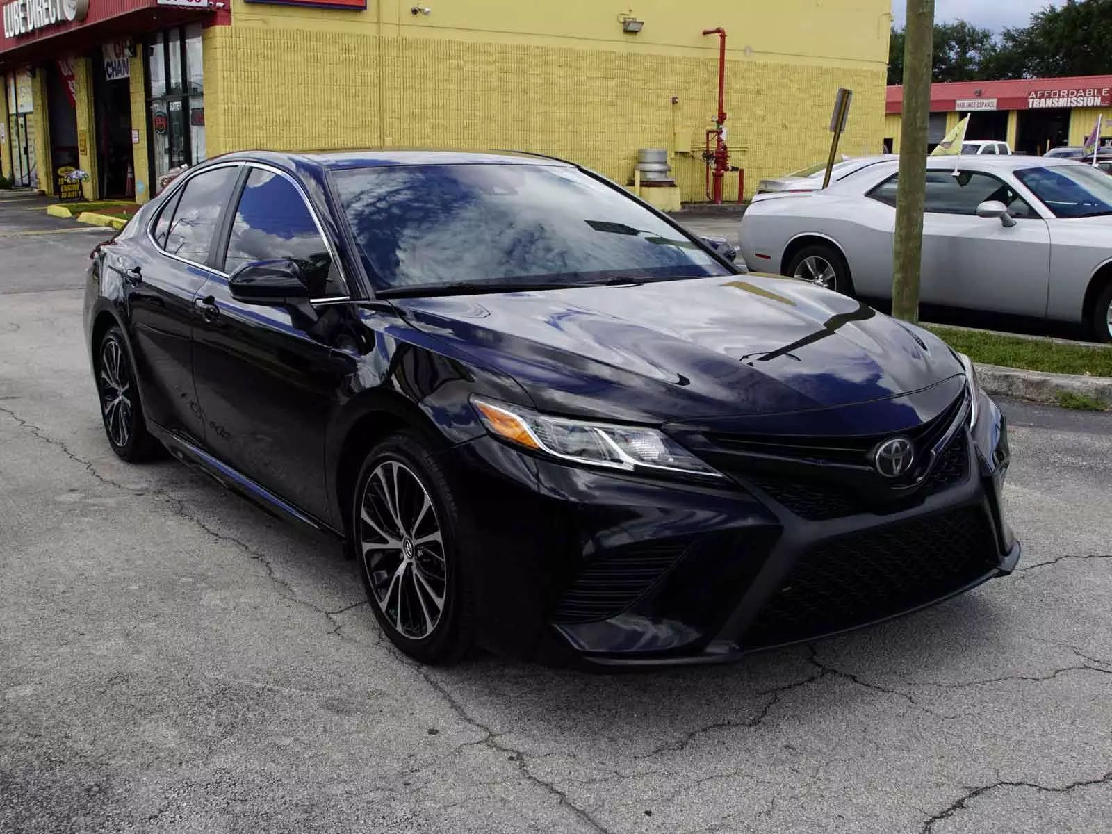 2019 Toyota Camry SE Sedan 4D