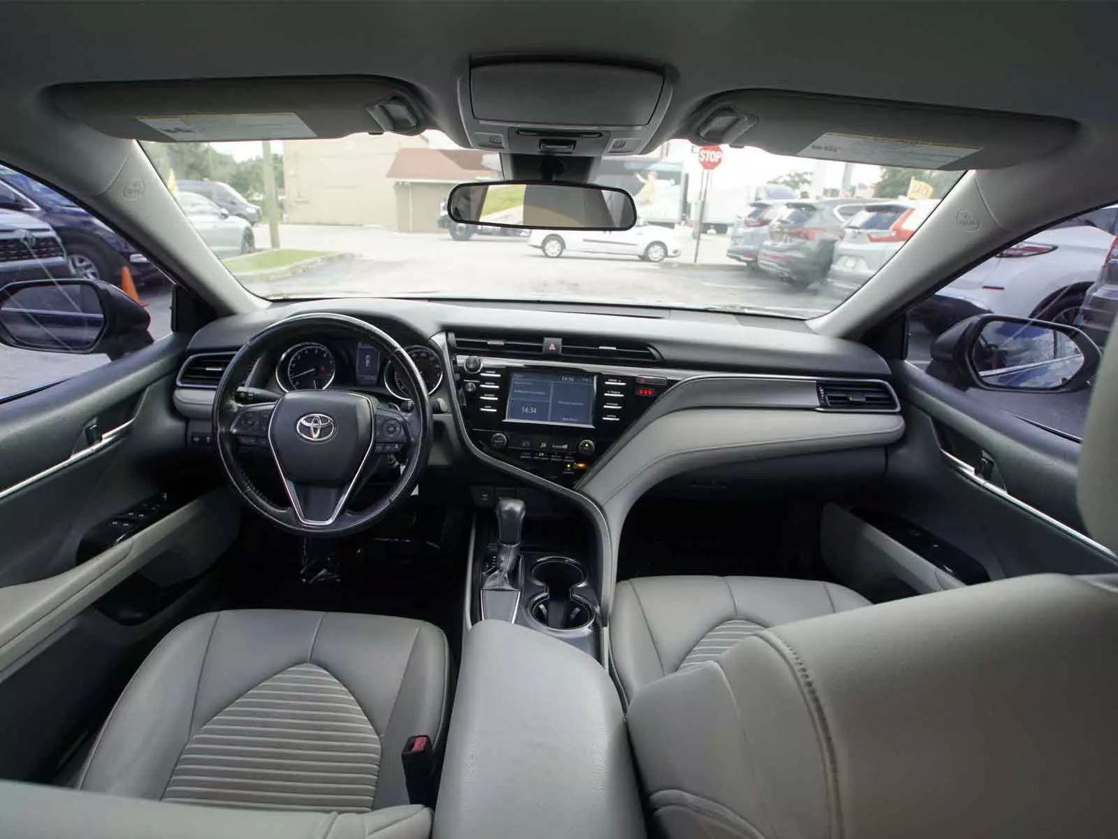 2019 Toyota Camry SE Sedan 4D