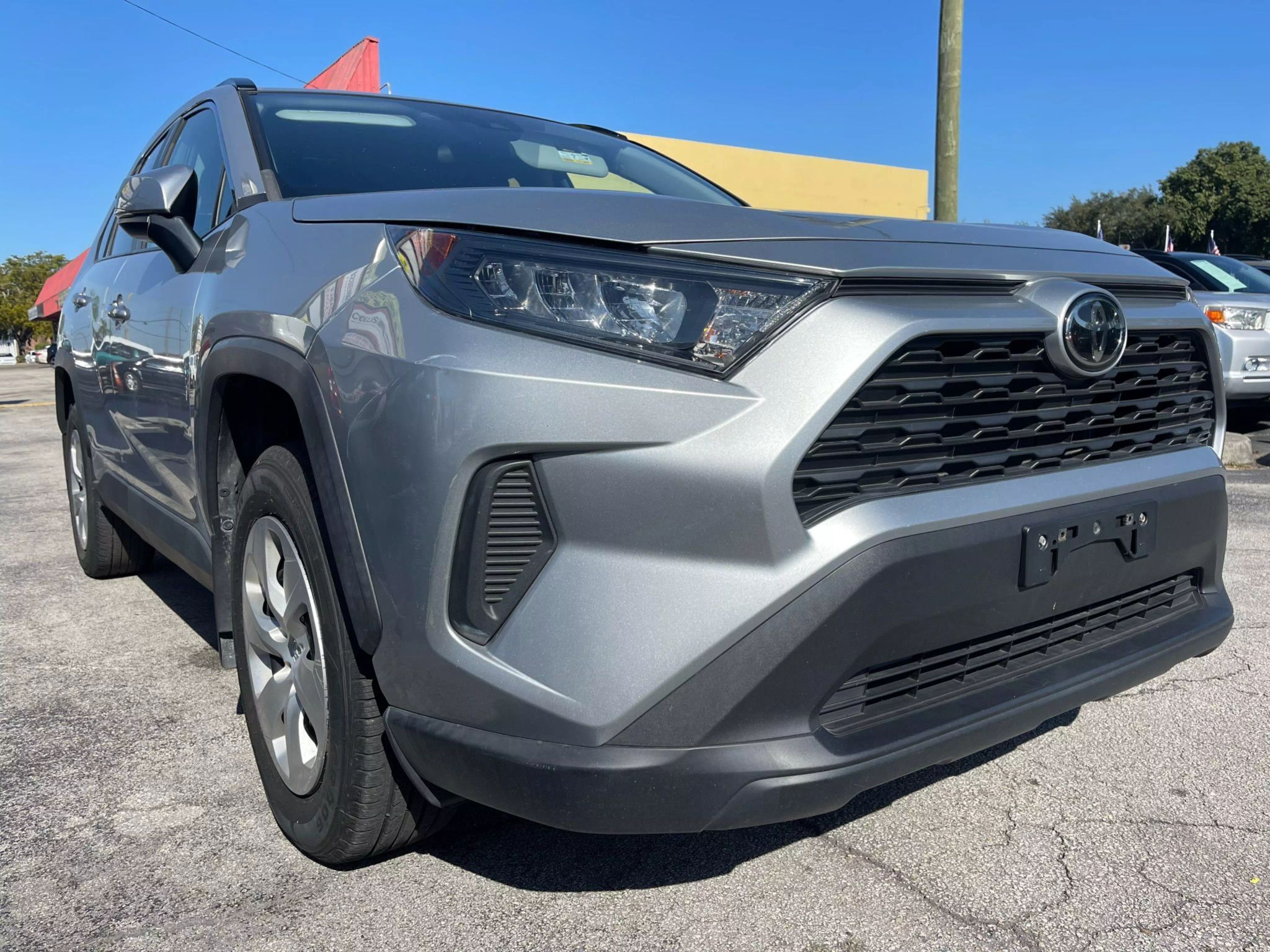 2020 Toyota RAV4 LE Sport Utility 4D