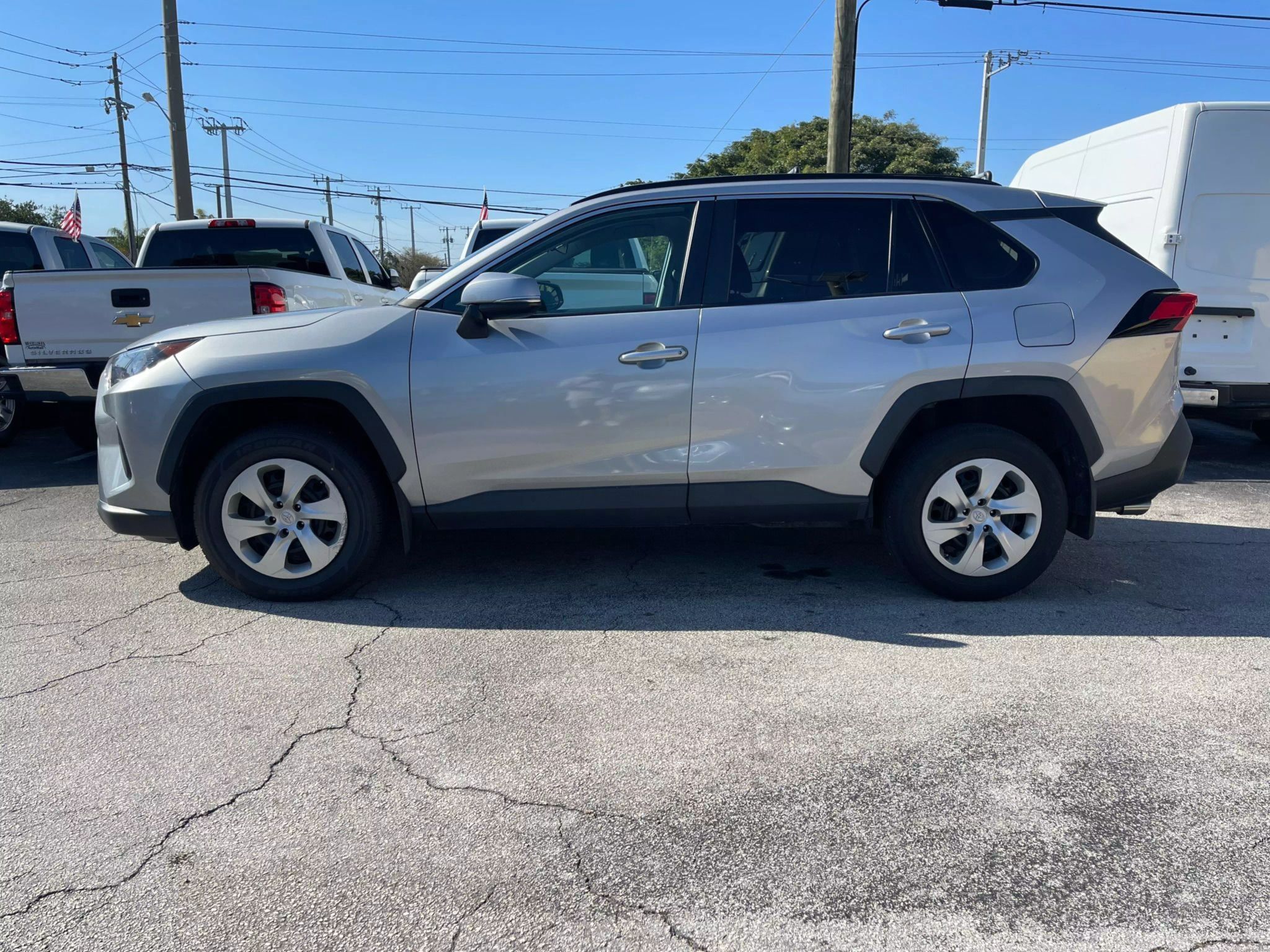 2020 Toyota RAV4 LE Sport Utility 4D