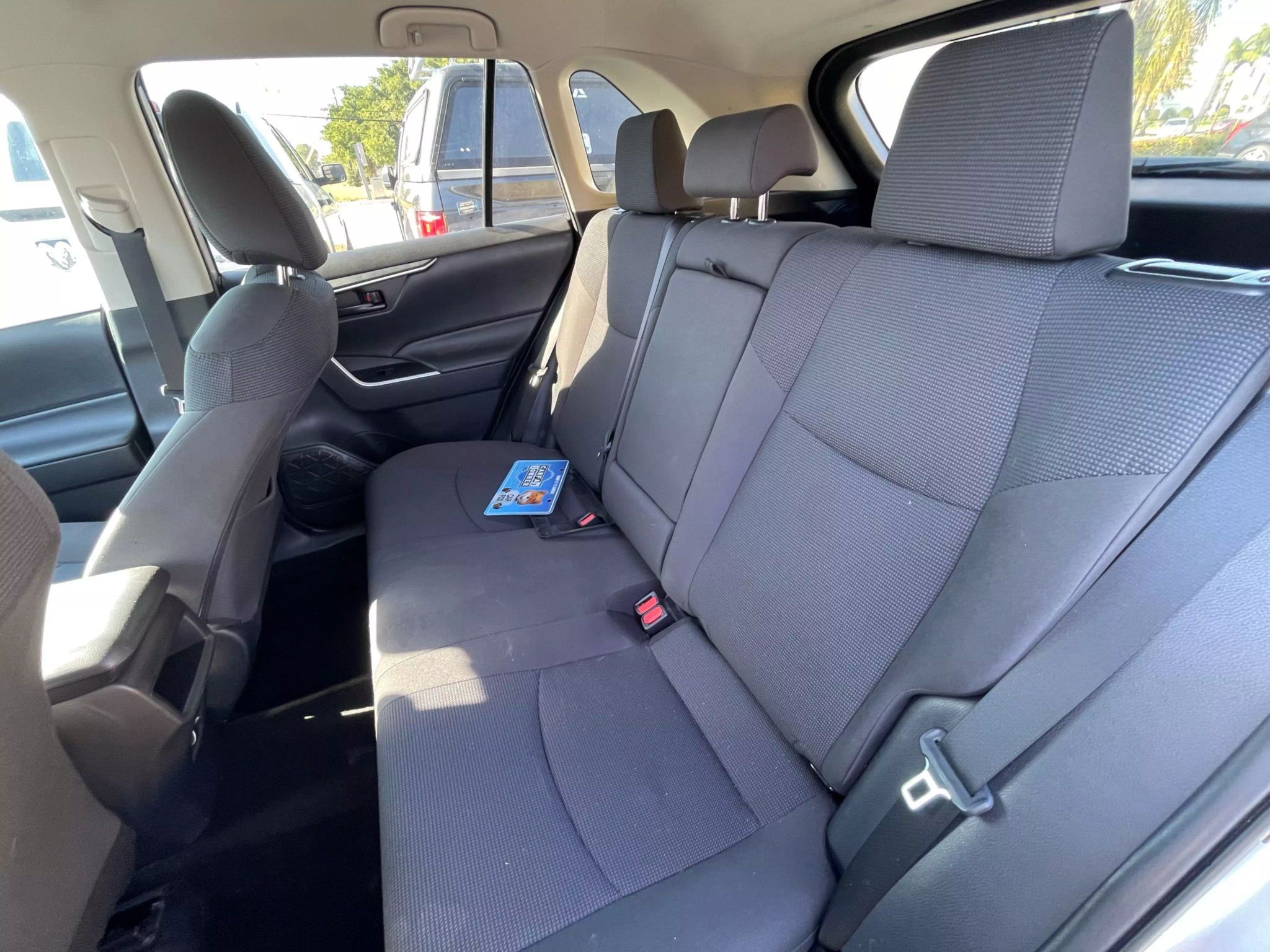 2020 Toyota RAV4 LE Sport Utility 4D