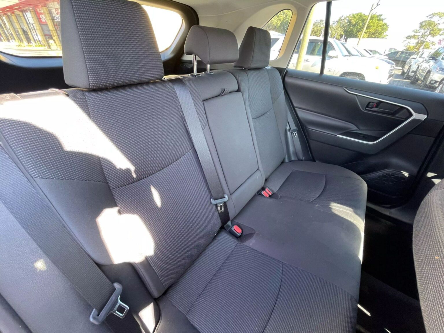 2020 Toyota RAV4 LE Sport Utility 4D