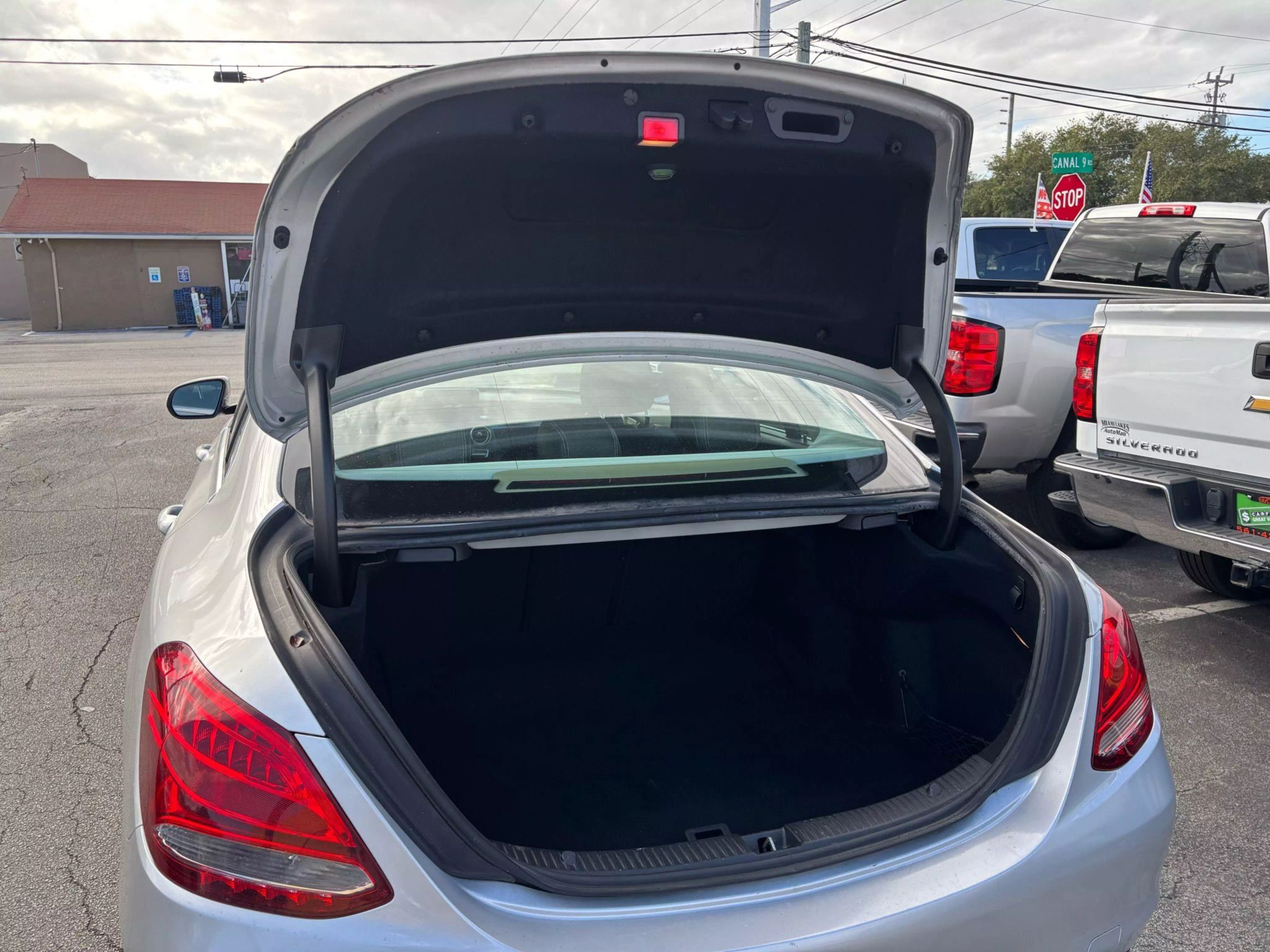 2015 Mercedes-Benz C-Class C 300 4MATIC Sedan 4D