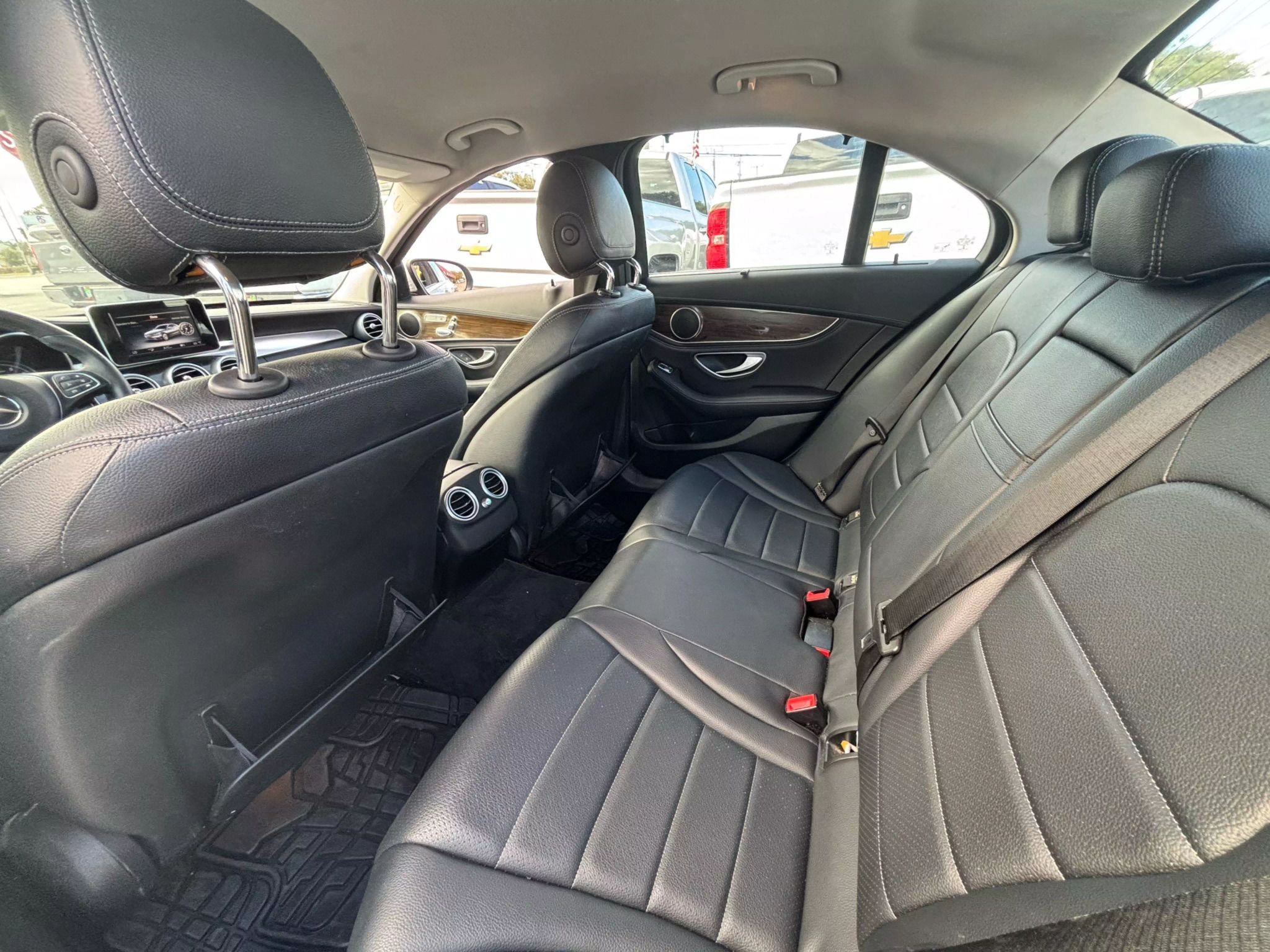 2015 Mercedes-Benz C-Class C 300 4MATIC Sedan 4D