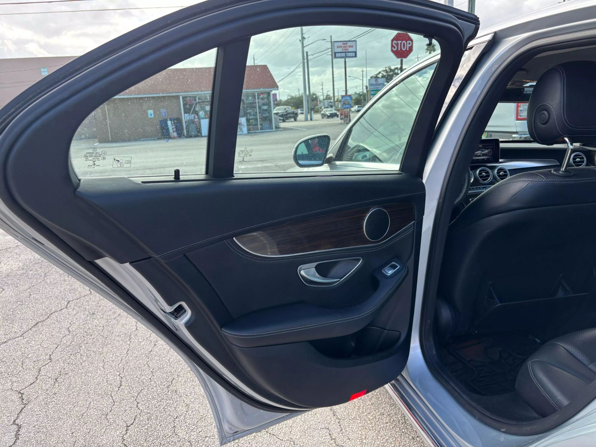 2015 Mercedes-Benz C-Class C 300 4MATIC Sedan 4D