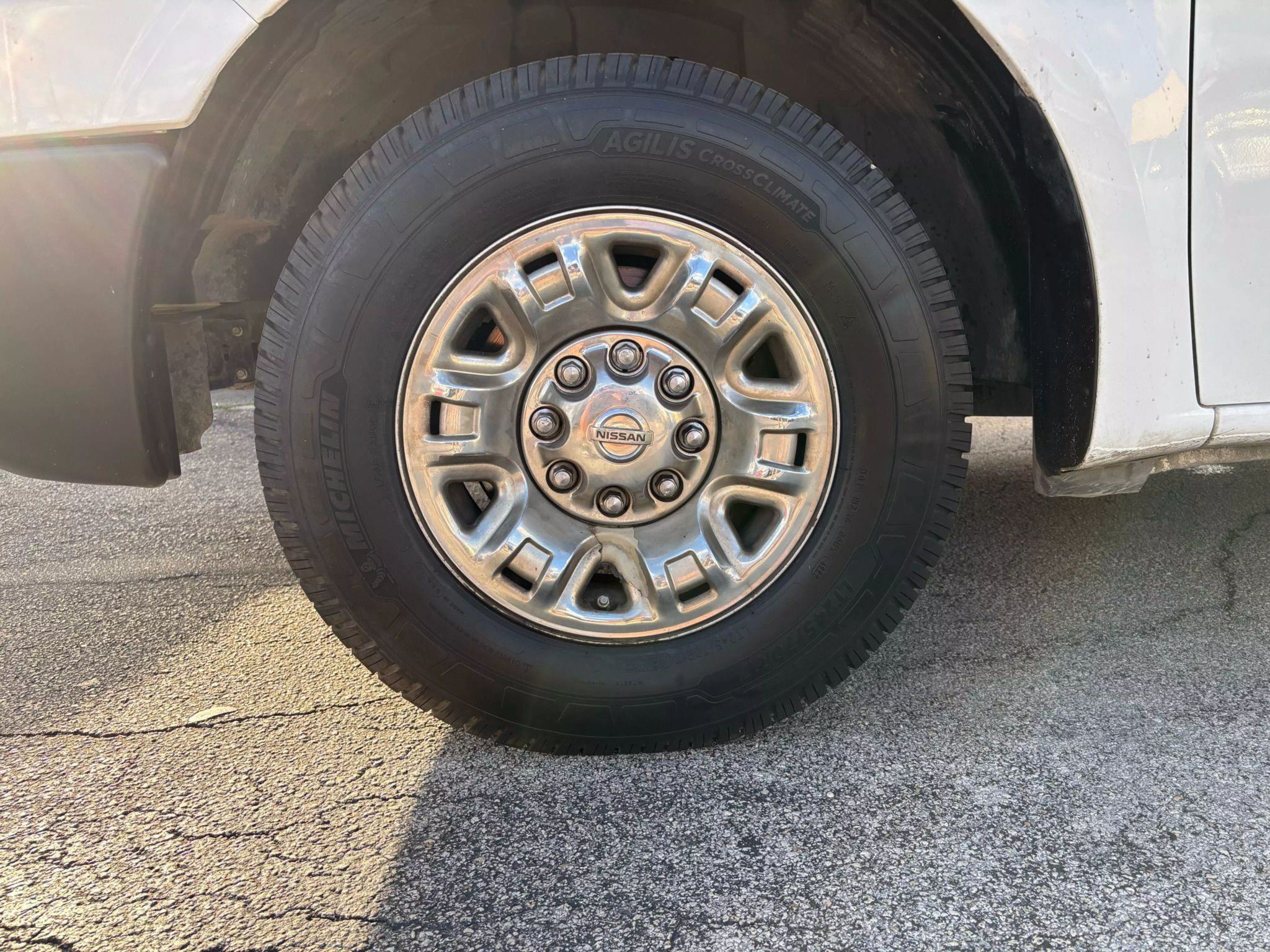 2019 Nissan NV2500 HD Cargo SV Van 3D