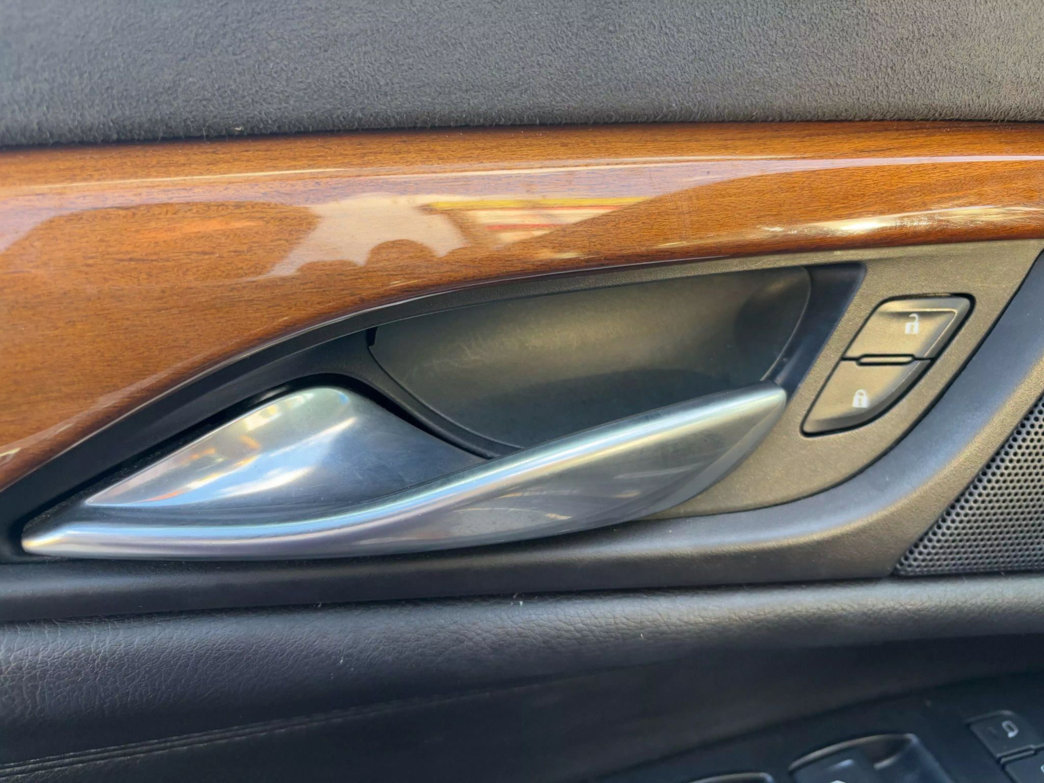 2016 Cadillac Escalade ESV Luxury Sport Utility 4D