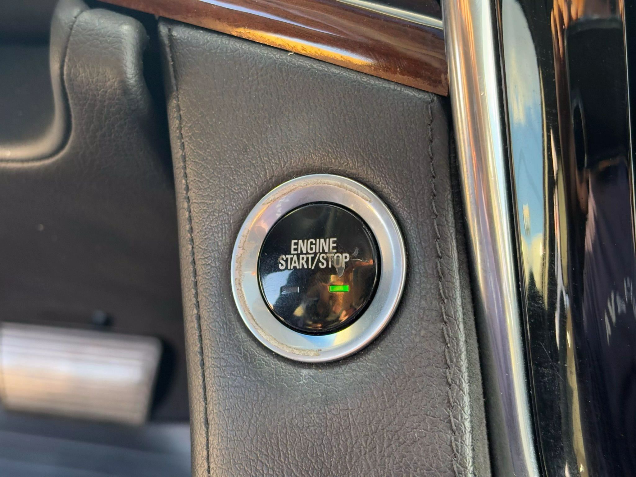 2016 Cadillac Escalade ESV Luxury Sport Utility 4D