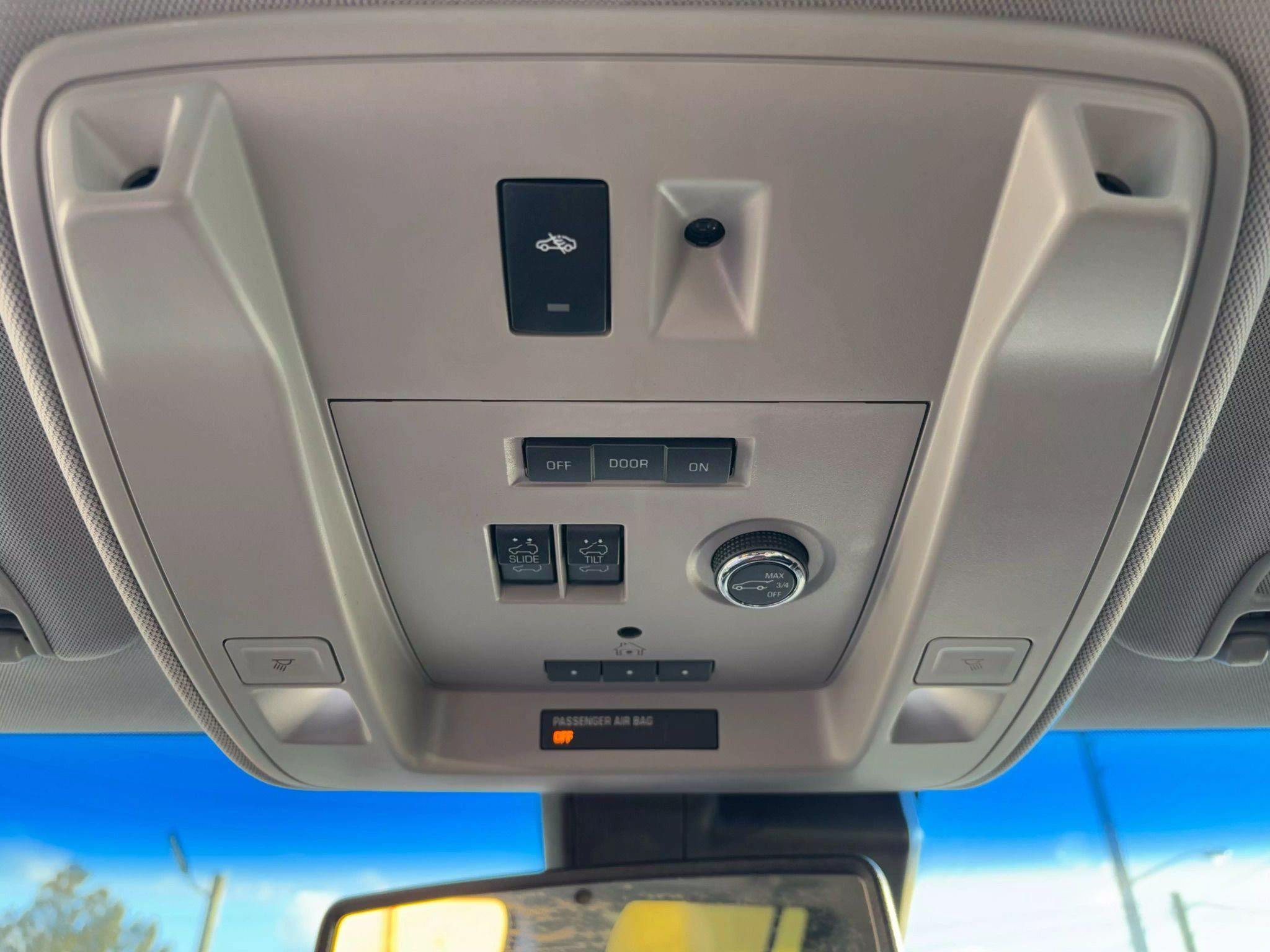 2016 Cadillac Escalade ESV Luxury Sport Utility 4D