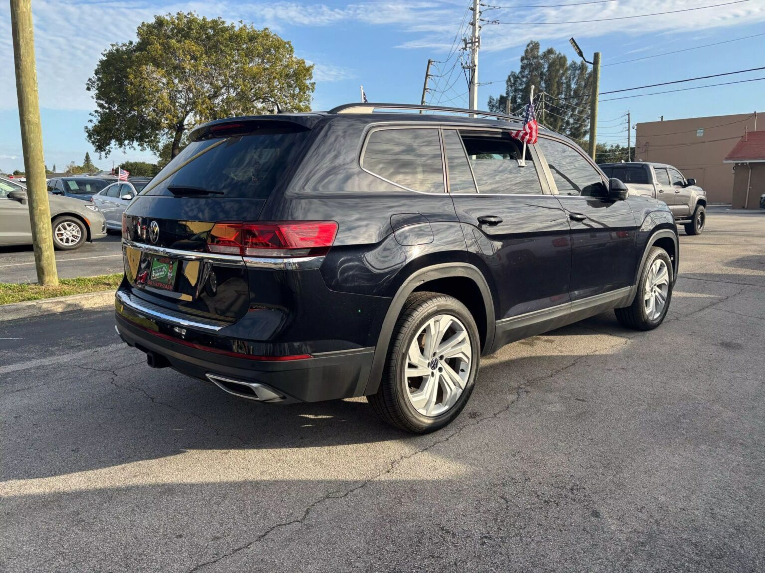 2022 Volkswagen Atlas SE w/Tech Pkg Sport Utility 4D