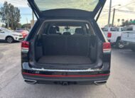 2022 Volkswagen Atlas SE w/Tech Pkg Sport Utility 4D