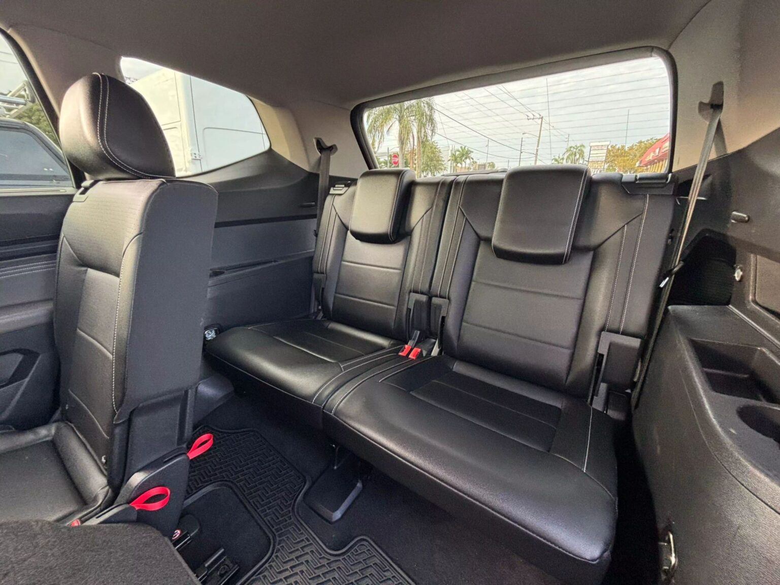 2022 Volkswagen Atlas SE w/Tech Pkg Sport Utility 4D