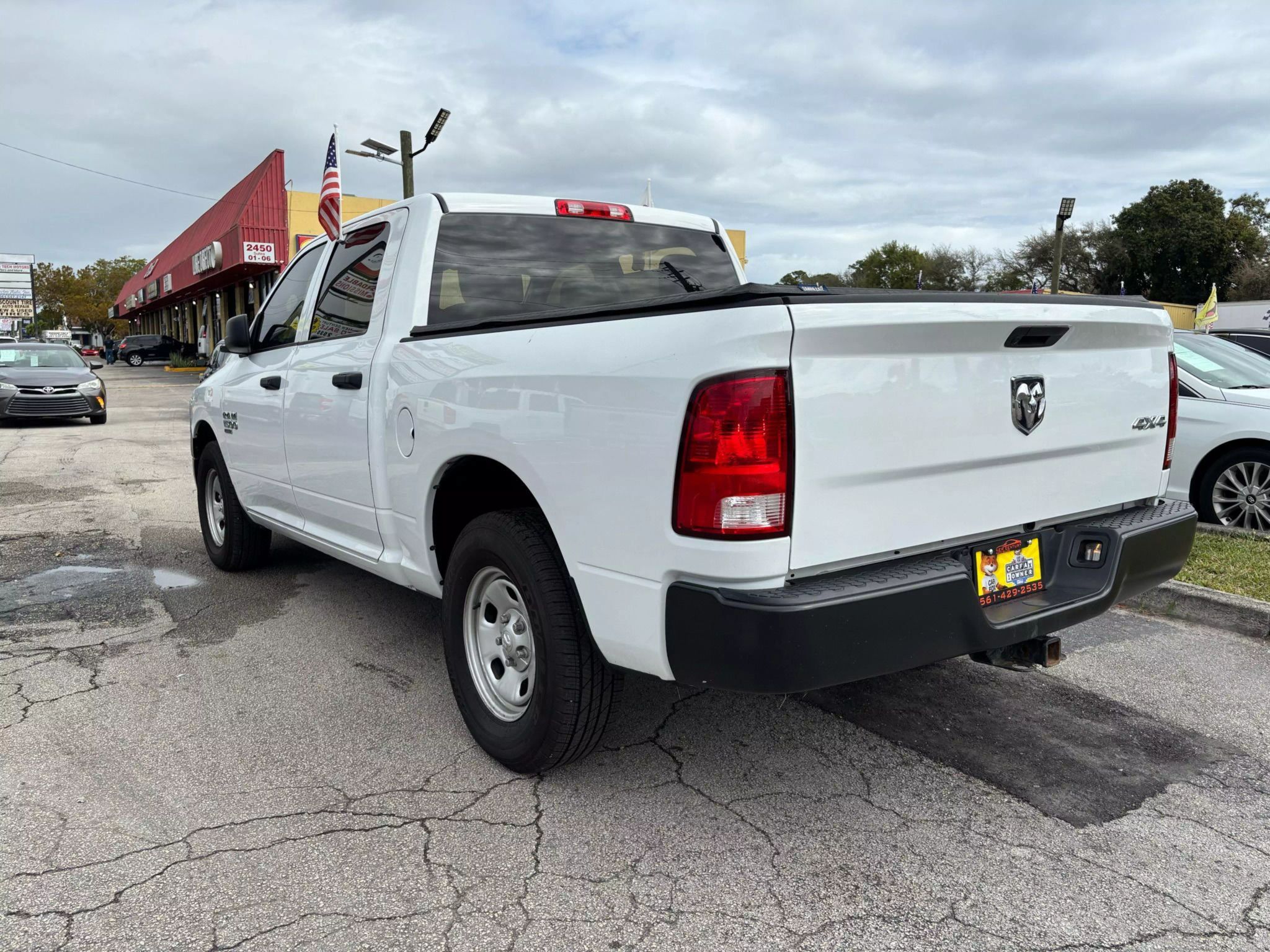 2022 Ram 1500 Classic Crew Cab Tradesman Pickup 4D 5 1/2 ft