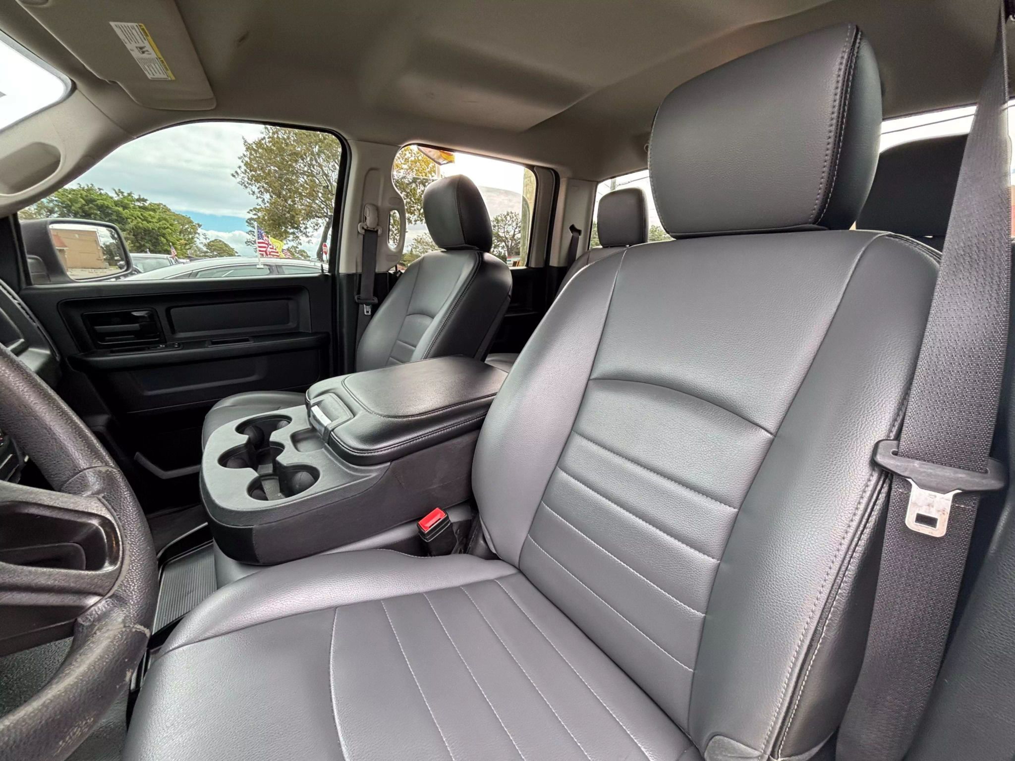 2022 Ram 1500 Classic Crew Cab Tradesman Pickup 4D 5 1/2 ft