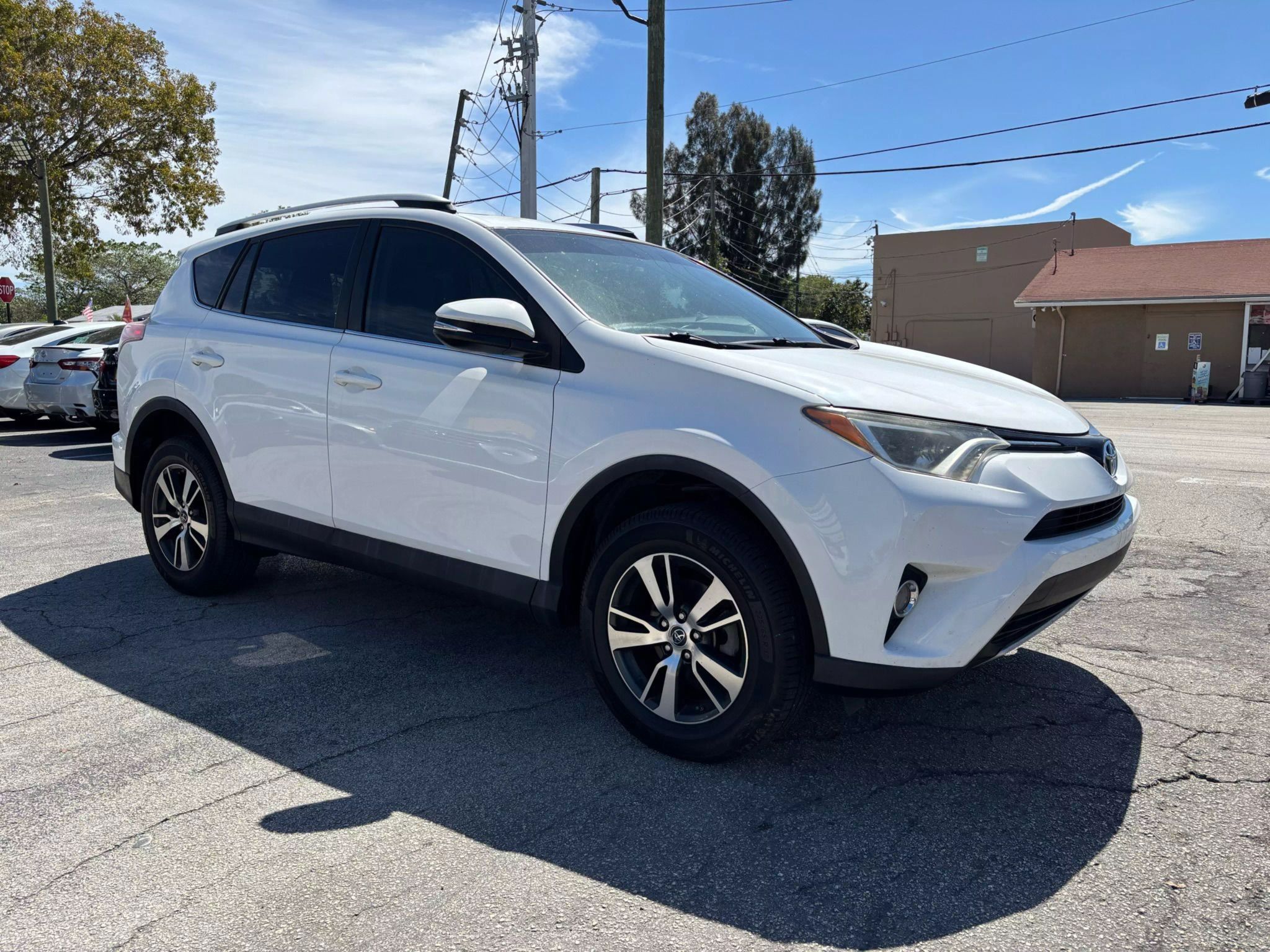 2016 Toyota RAV4 XLE Sport Utility 4D
