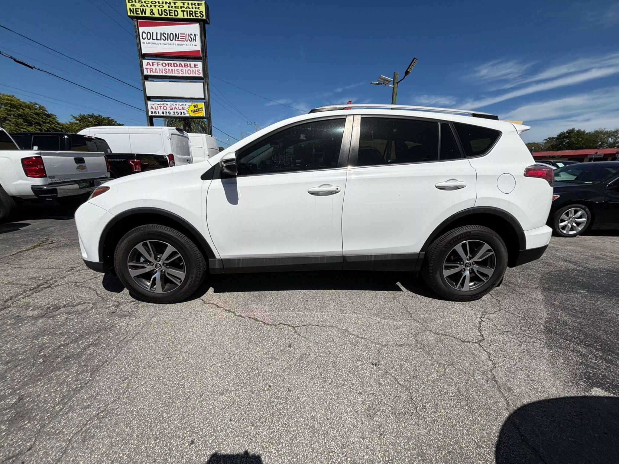 2016 Toyota RAV4 XLE Sport Utility 4D