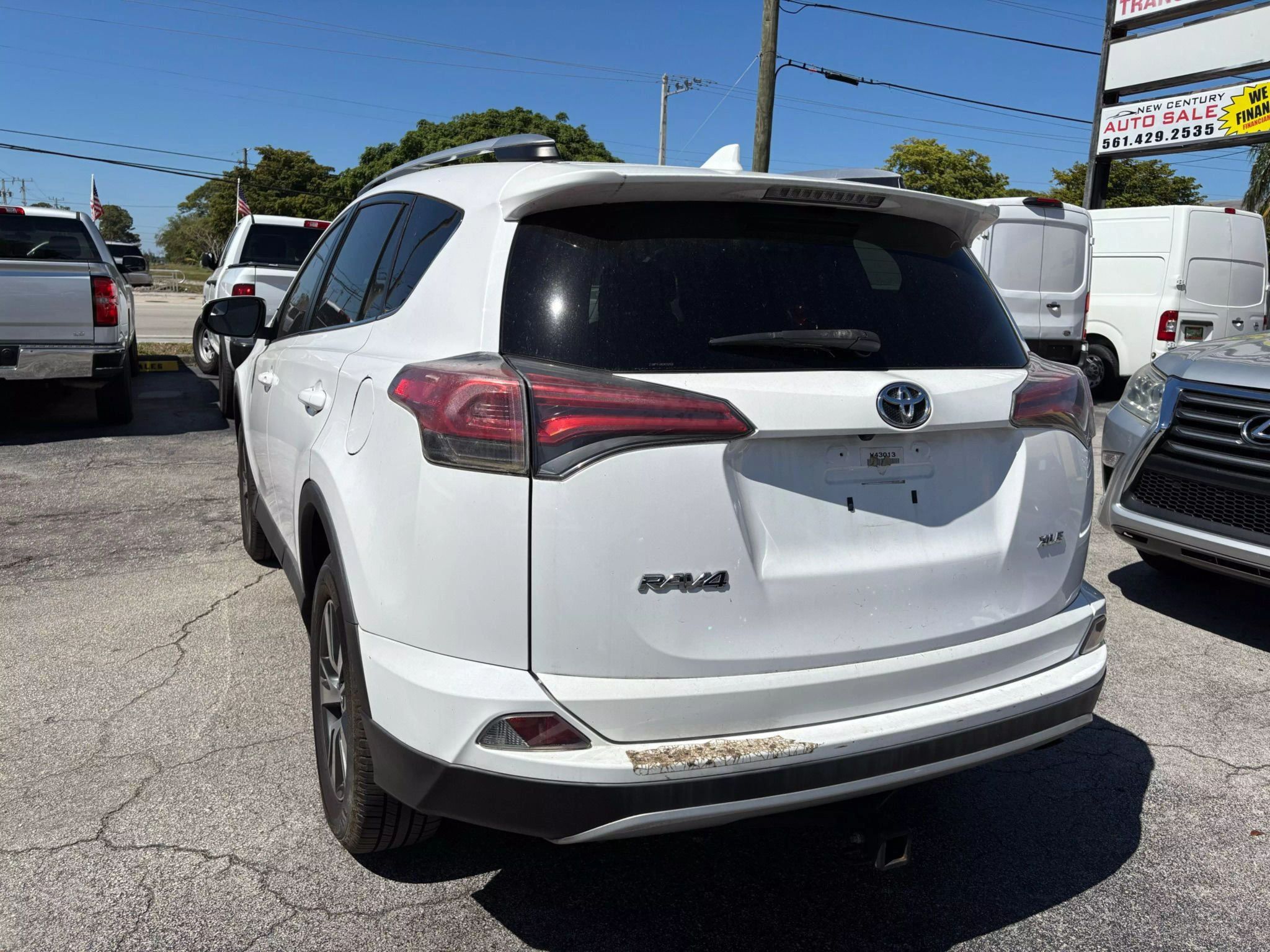 2016 Toyota RAV4 XLE Sport Utility 4D