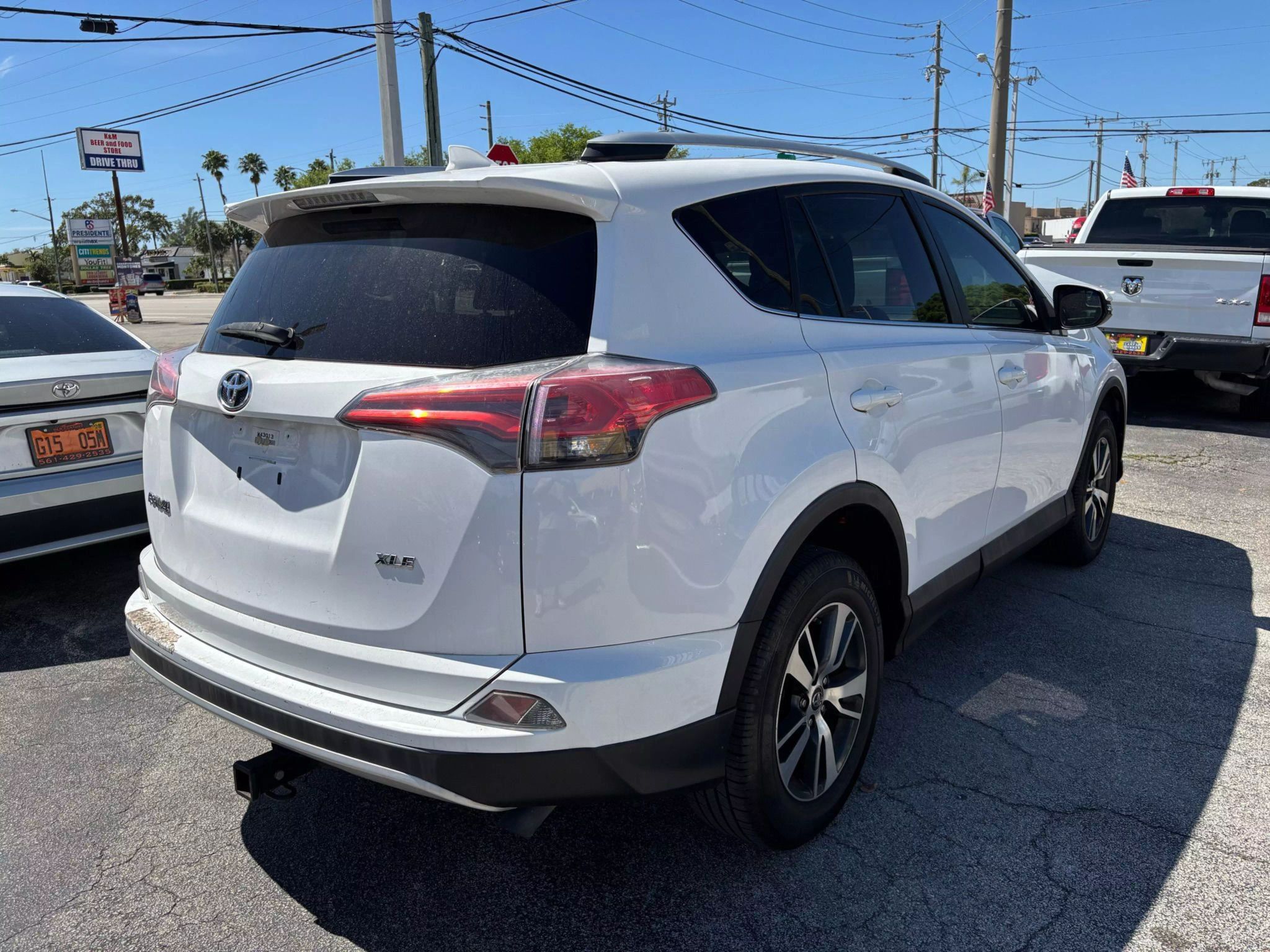 2016 Toyota RAV4 XLE Sport Utility 4D