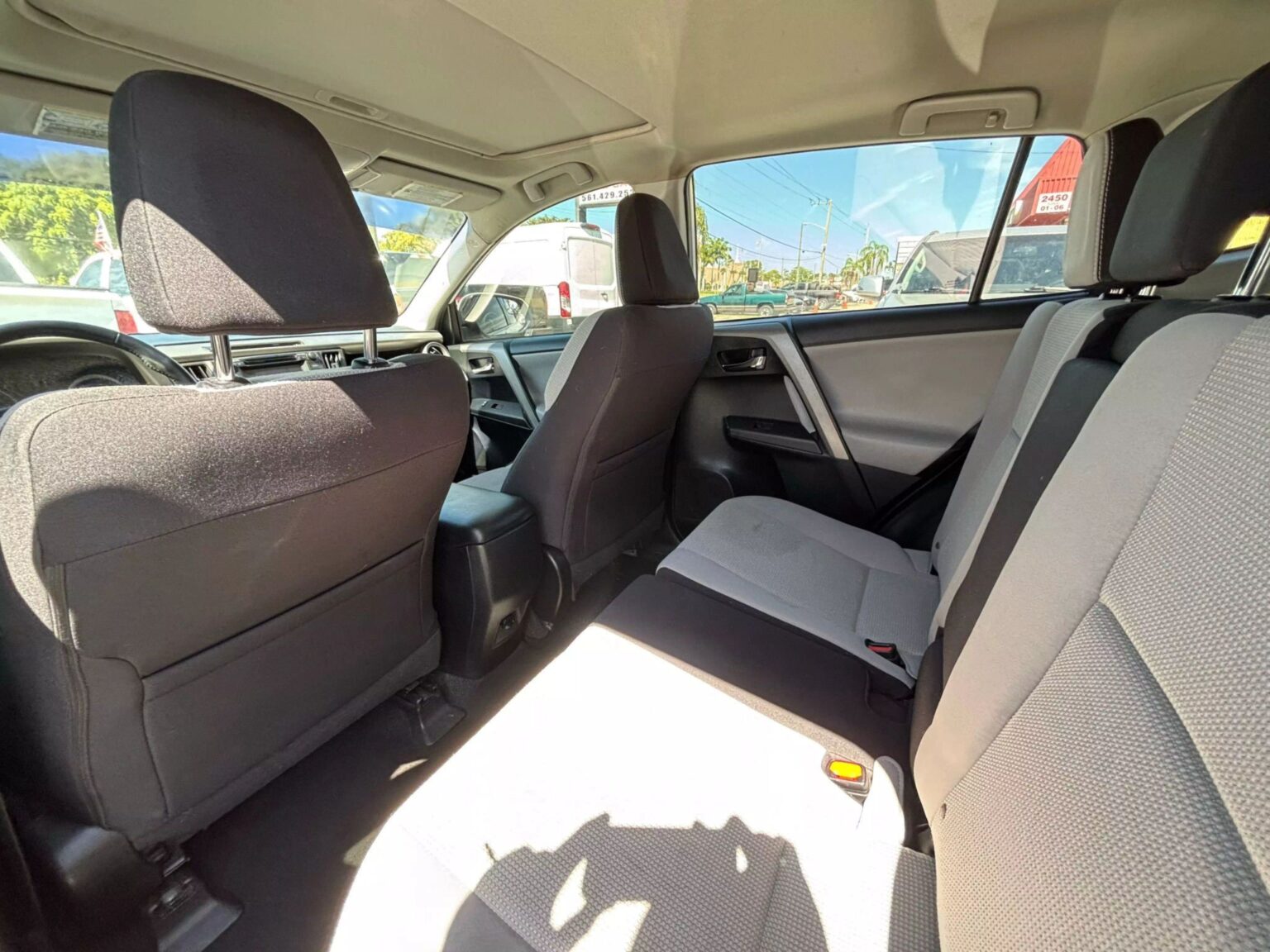 2016 Toyota RAV4 XLE Sport Utility 4D