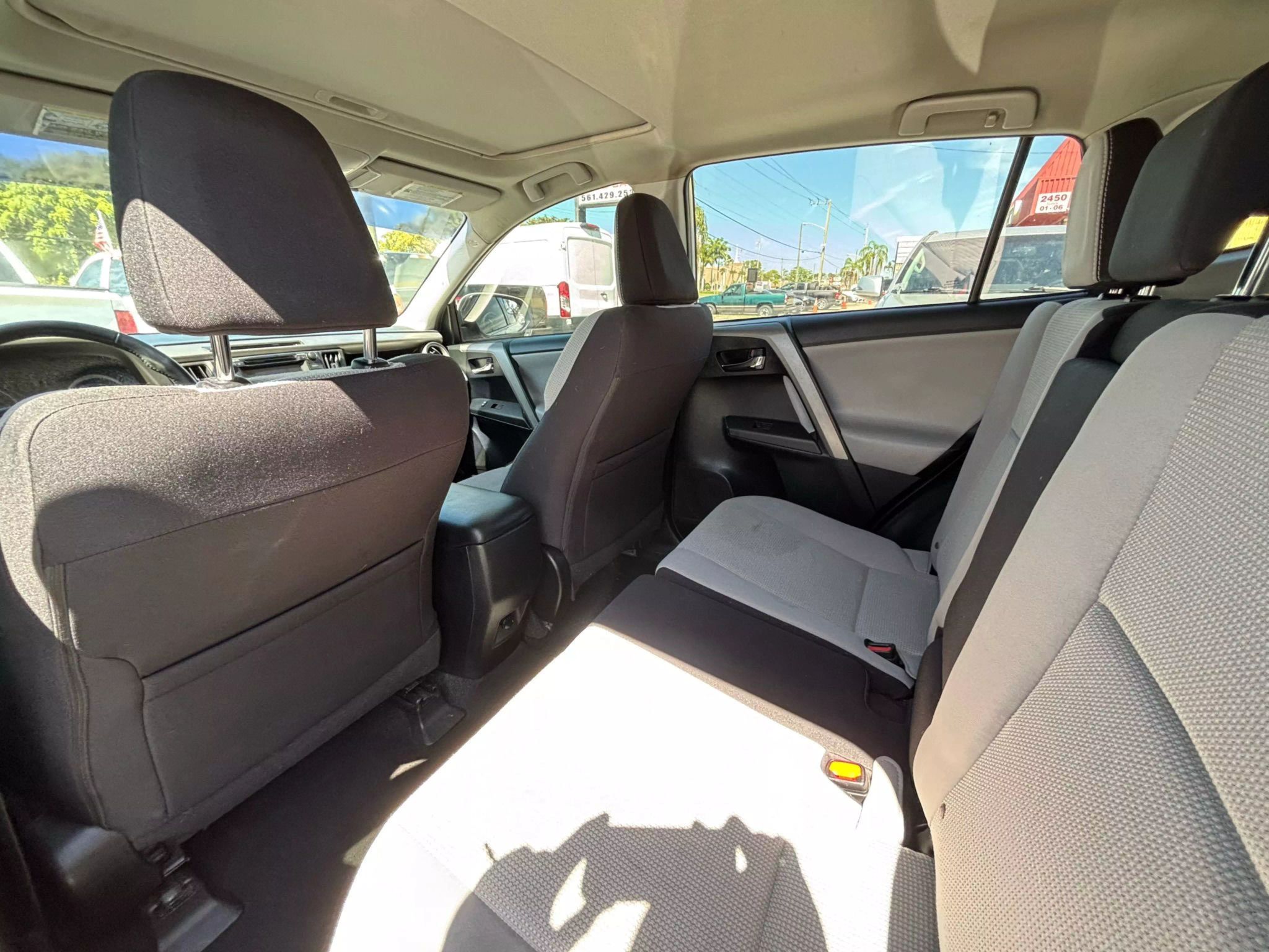 2016 Toyota RAV4 XLE Sport Utility 4D