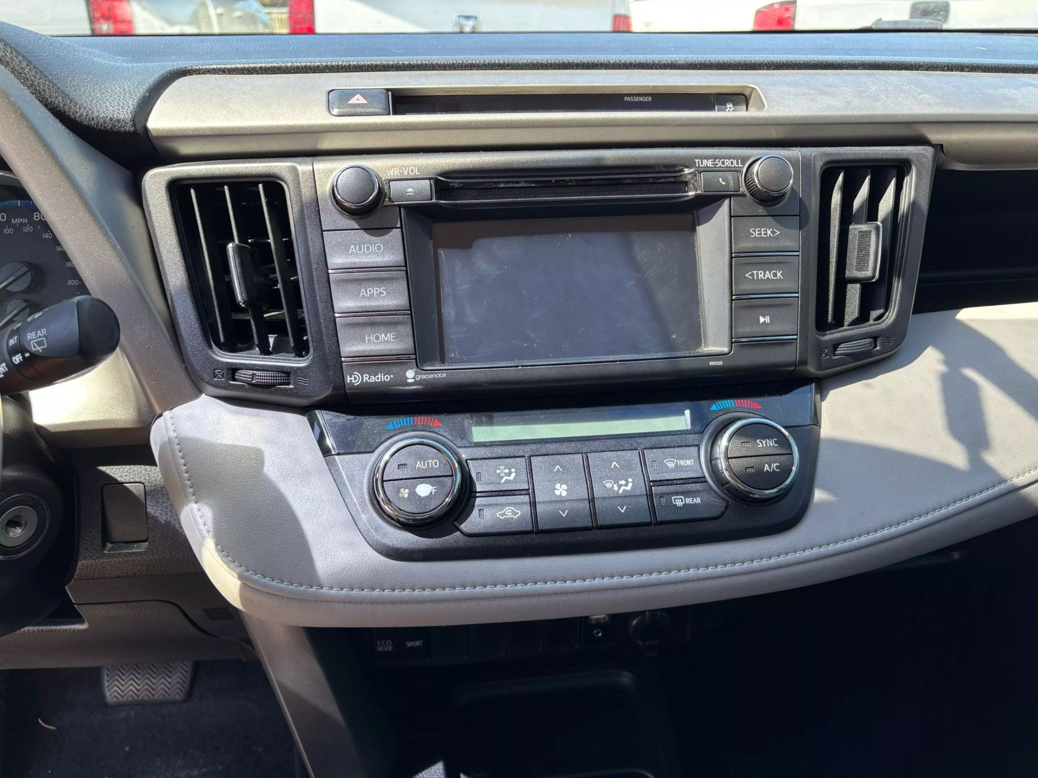 2016 Toyota RAV4 XLE Sport Utility 4D