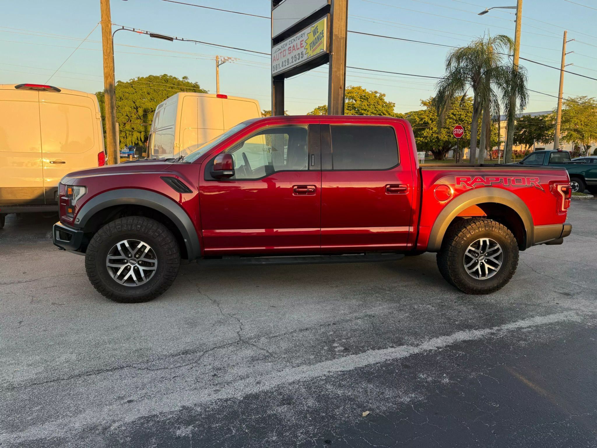 2018 Ford F150 SuperCrew Cab Raptor Pickup 4D 5 1/2 ft