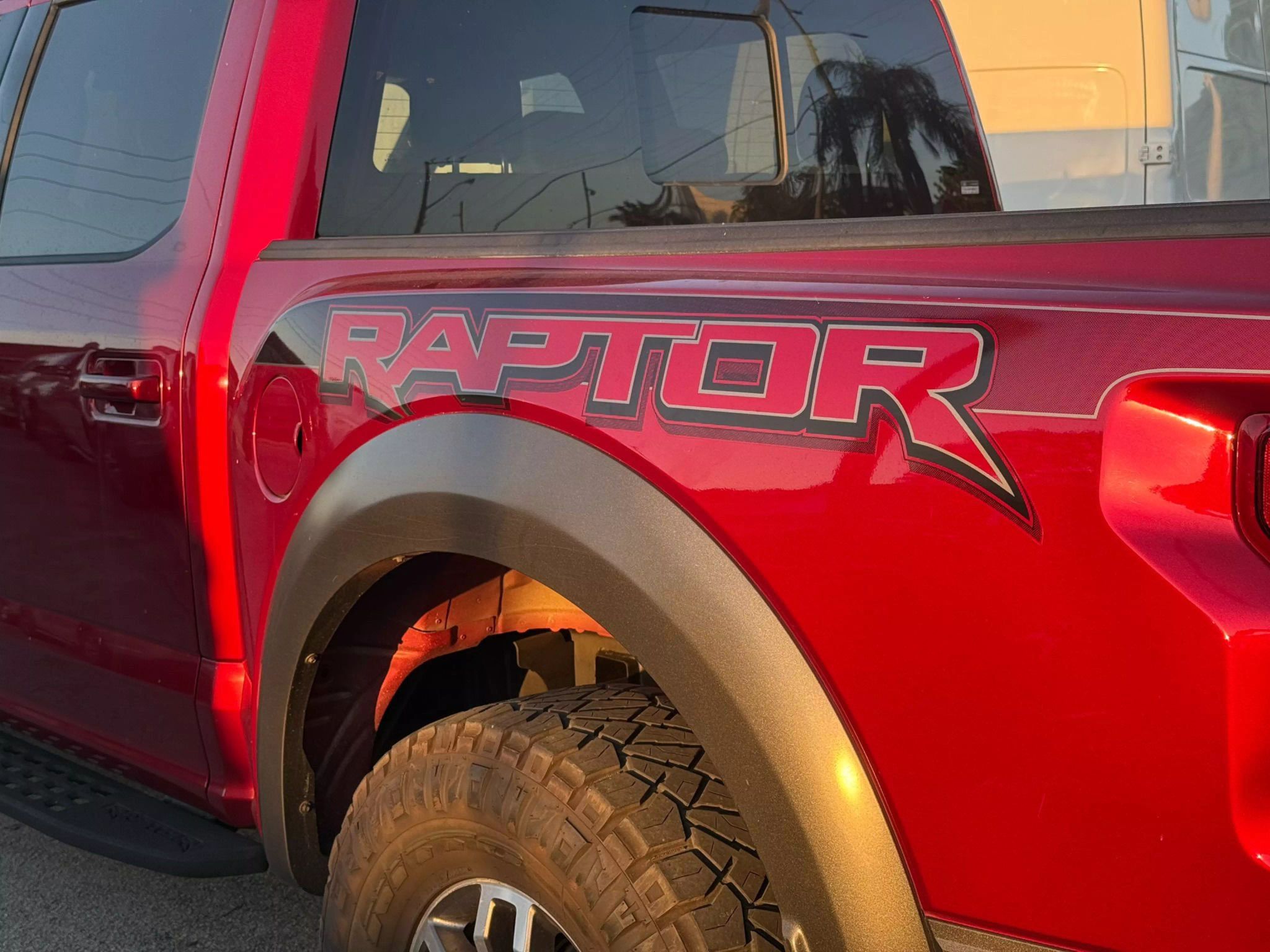 2018 Ford F150 SuperCrew Cab Raptor Pickup 4D 5 1/2 ft