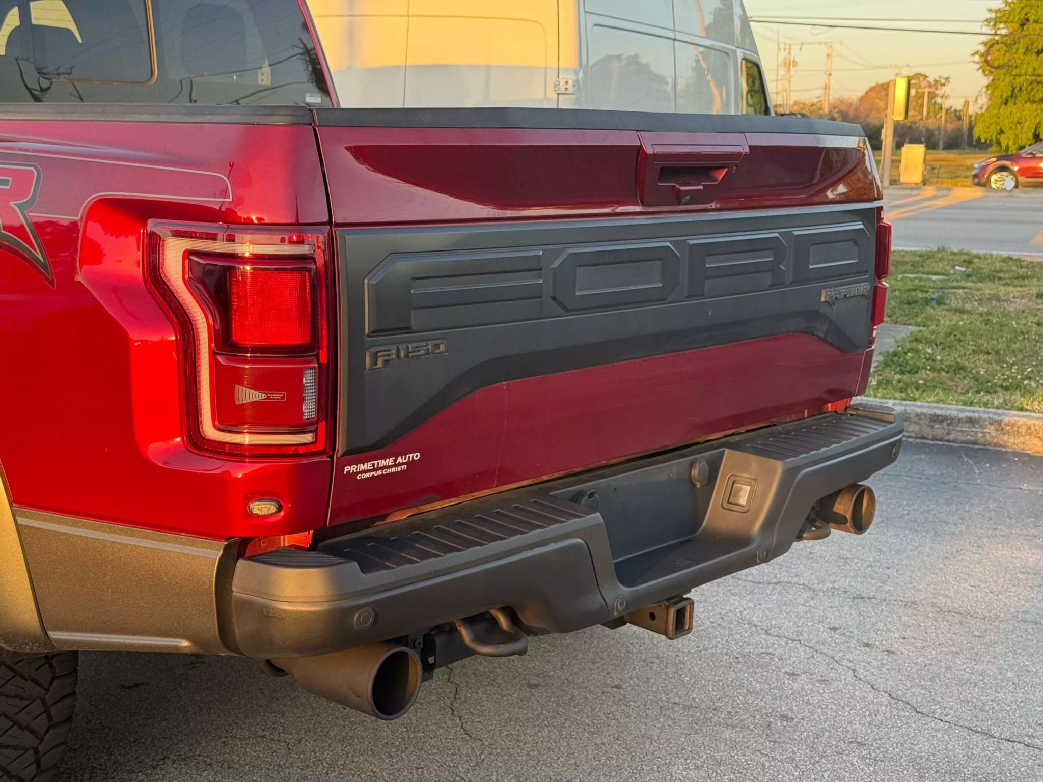 2018 Ford F150 SuperCrew Cab Raptor Pickup 4D 5 1/2 ft