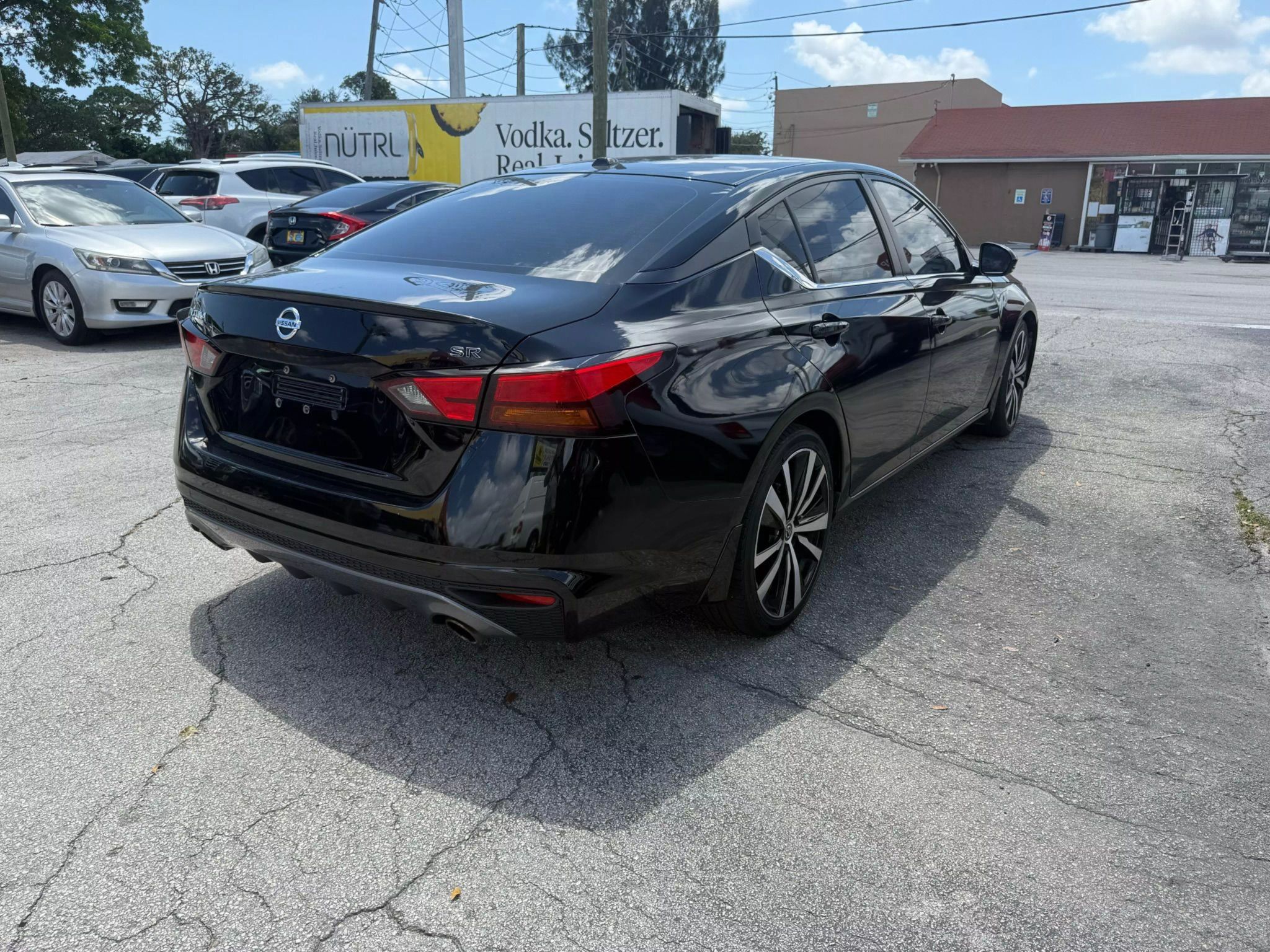 2020 Nissan Altima 2.5 SR Sedan 4D