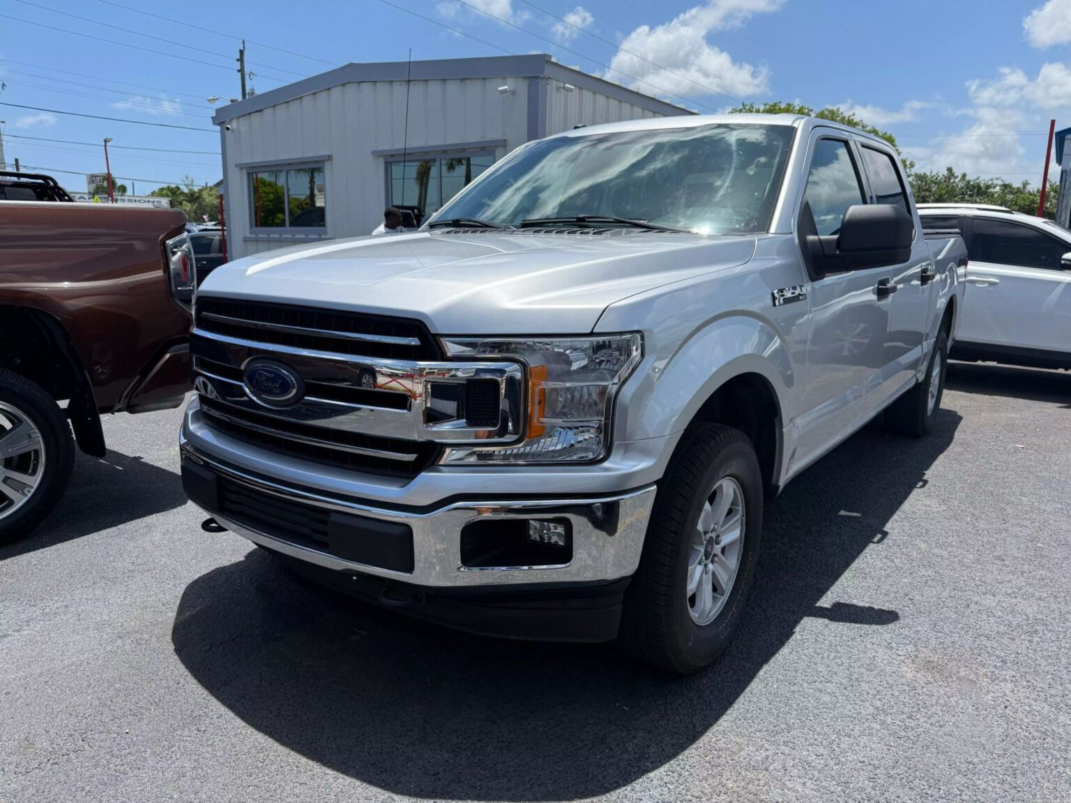 2018 Ford F150 SuperCrew Cab XLT Pickup 4D 5 1/2 ft