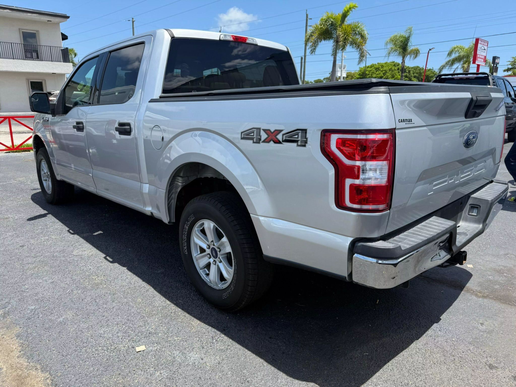 2018 Ford F150 SuperCrew Cab XLT Pickup 4D 5 1/2 ft