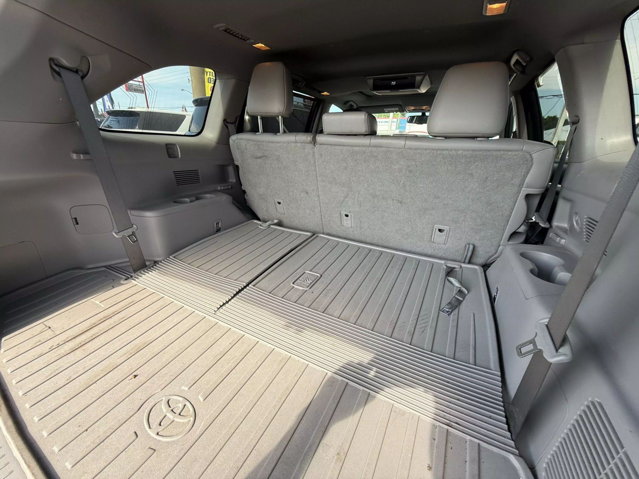 2016 Toyota Highlander XLE Sport Utility 4D