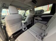 2016 Toyota Highlander XLE Sport Utility 4D