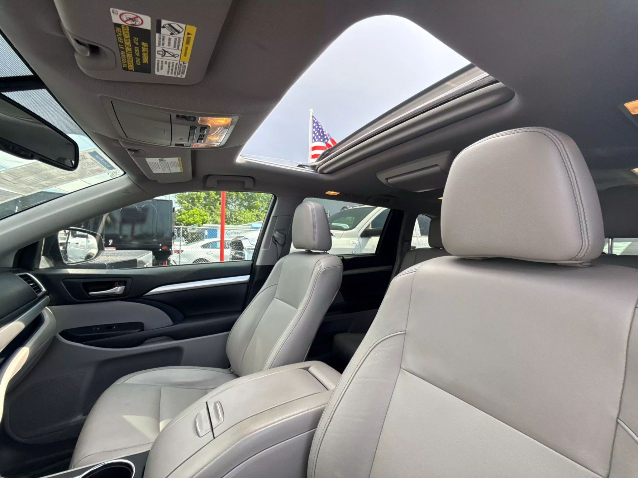 2016 Toyota Highlander XLE Sport Utility 4D