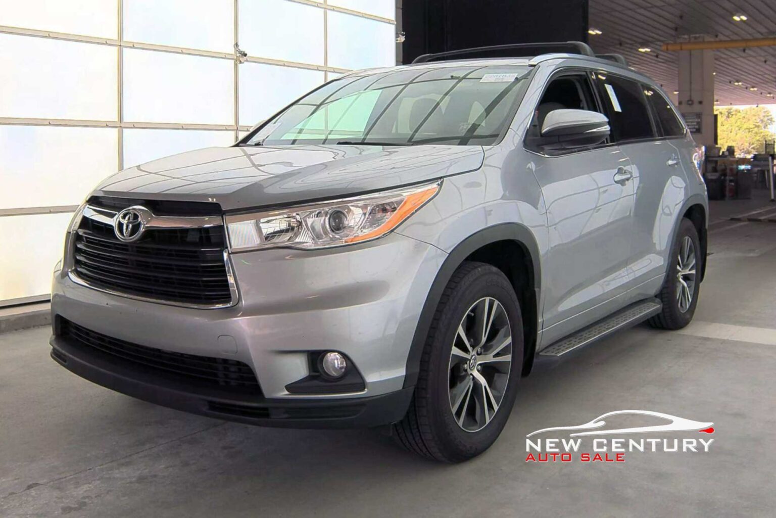 2016 Toyota Highlander XLE Sport Utility 4D