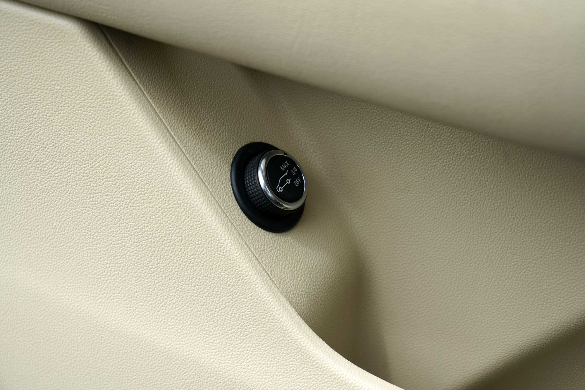 2017 Cadillac XT5 Premium Luxury Sport Utility 4D