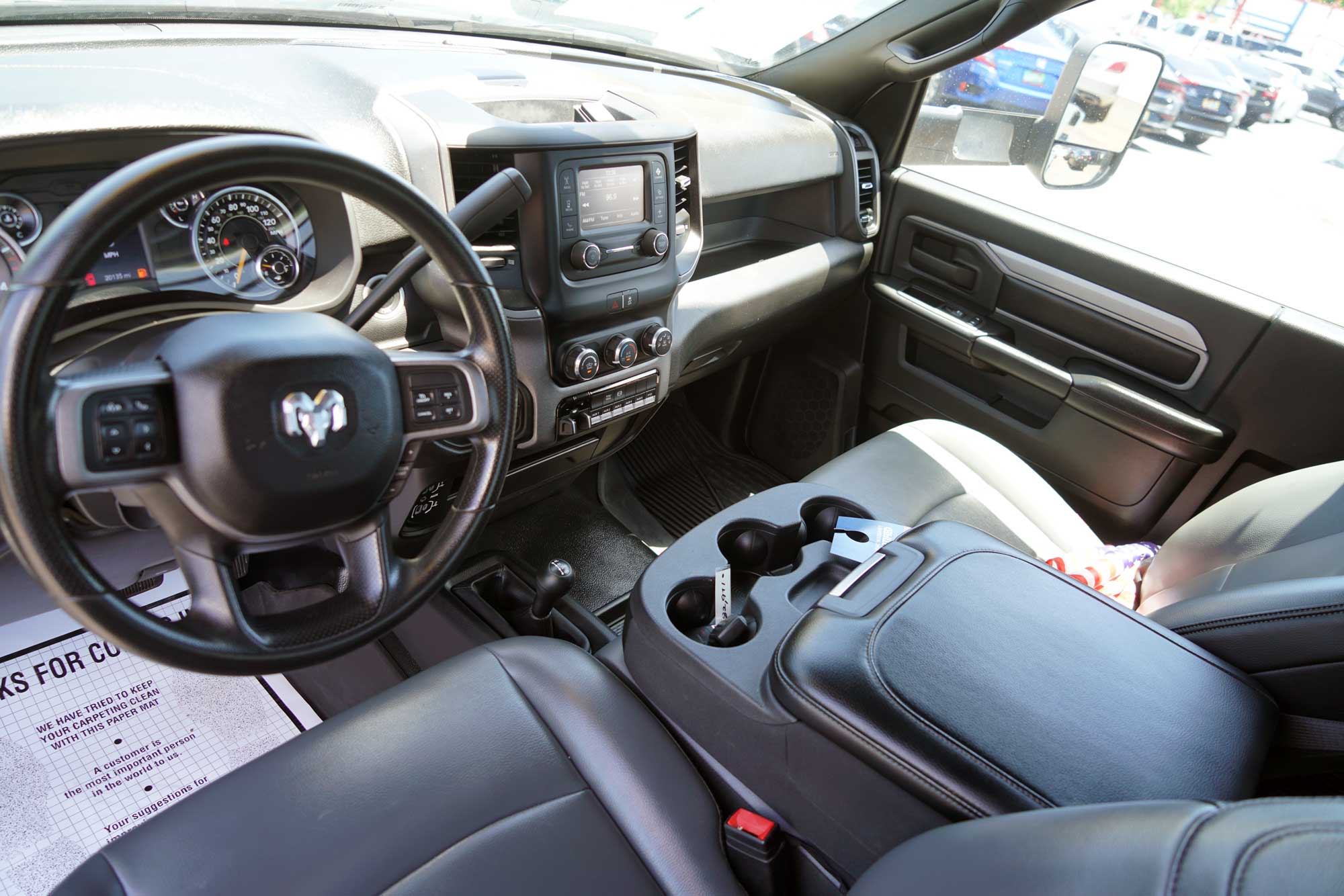 2022 Ram 5500 Regular Cab & Chassis Tradesman SLT Cab & Chassis 2D