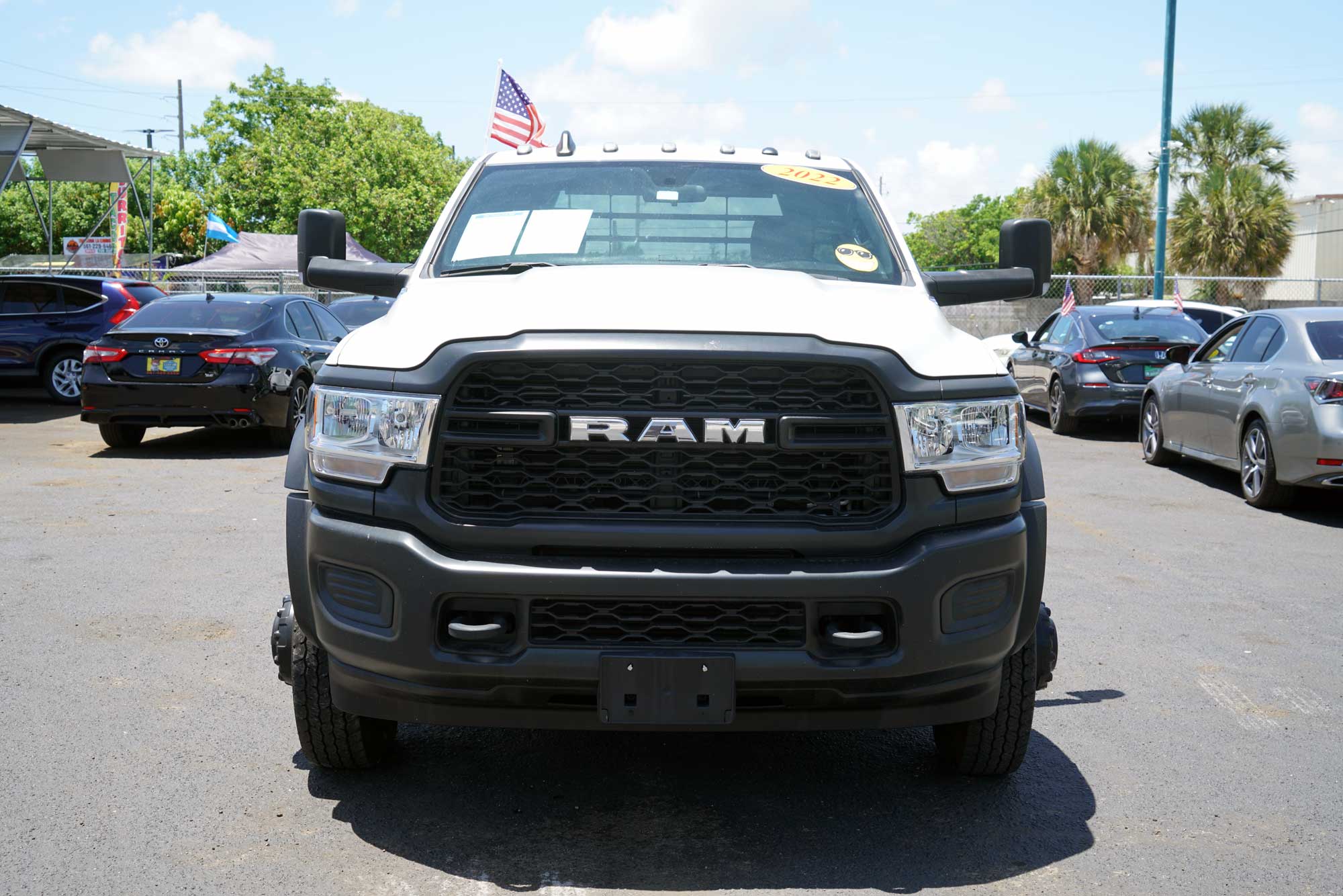 2022 Ram 5500 Regular Cab & Chassis Tradesman SLT Cab & Chassis 2D