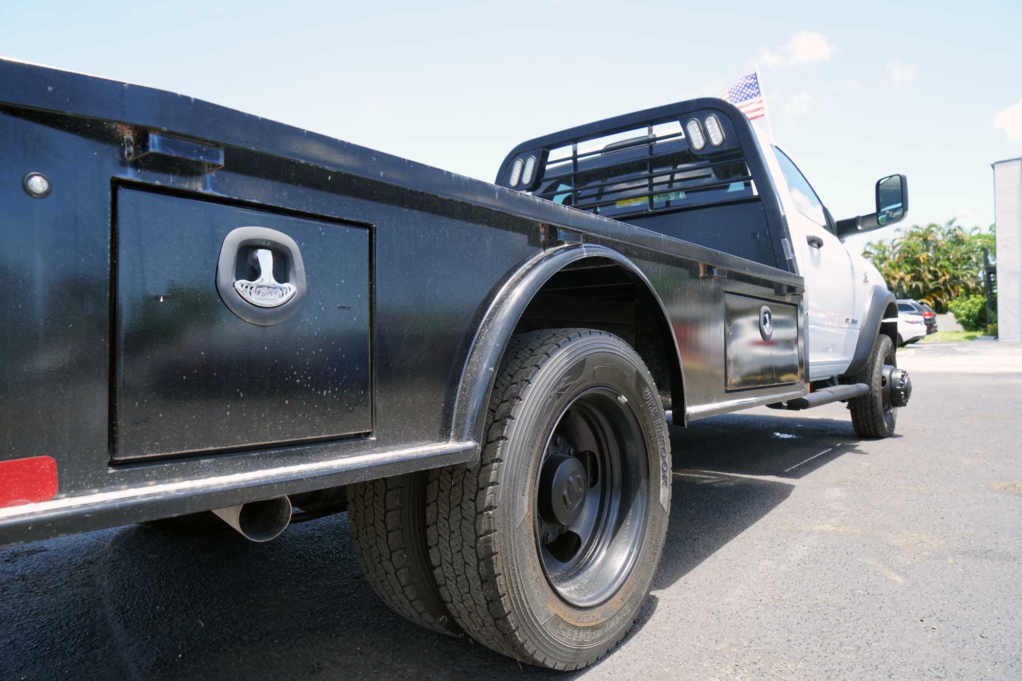 2022 Ram 5500 Regular Cab & Chassis Tradesman SLT Cab & Chassis 2D