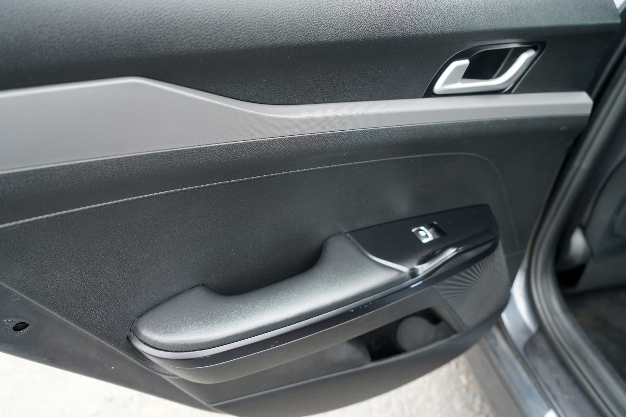 2021 Kia K5 LXS Sedan 4D