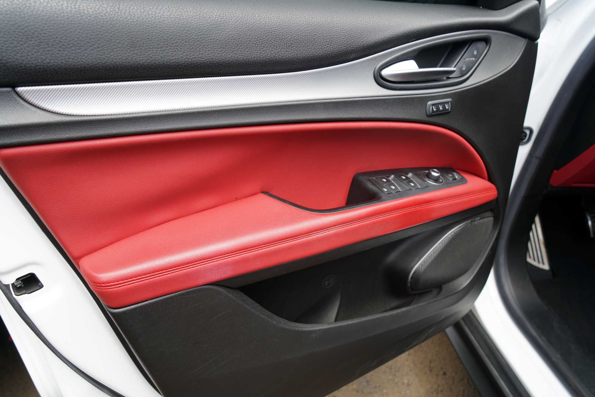 2019 Alfa Romeo Stelvio Sport SUV 4D