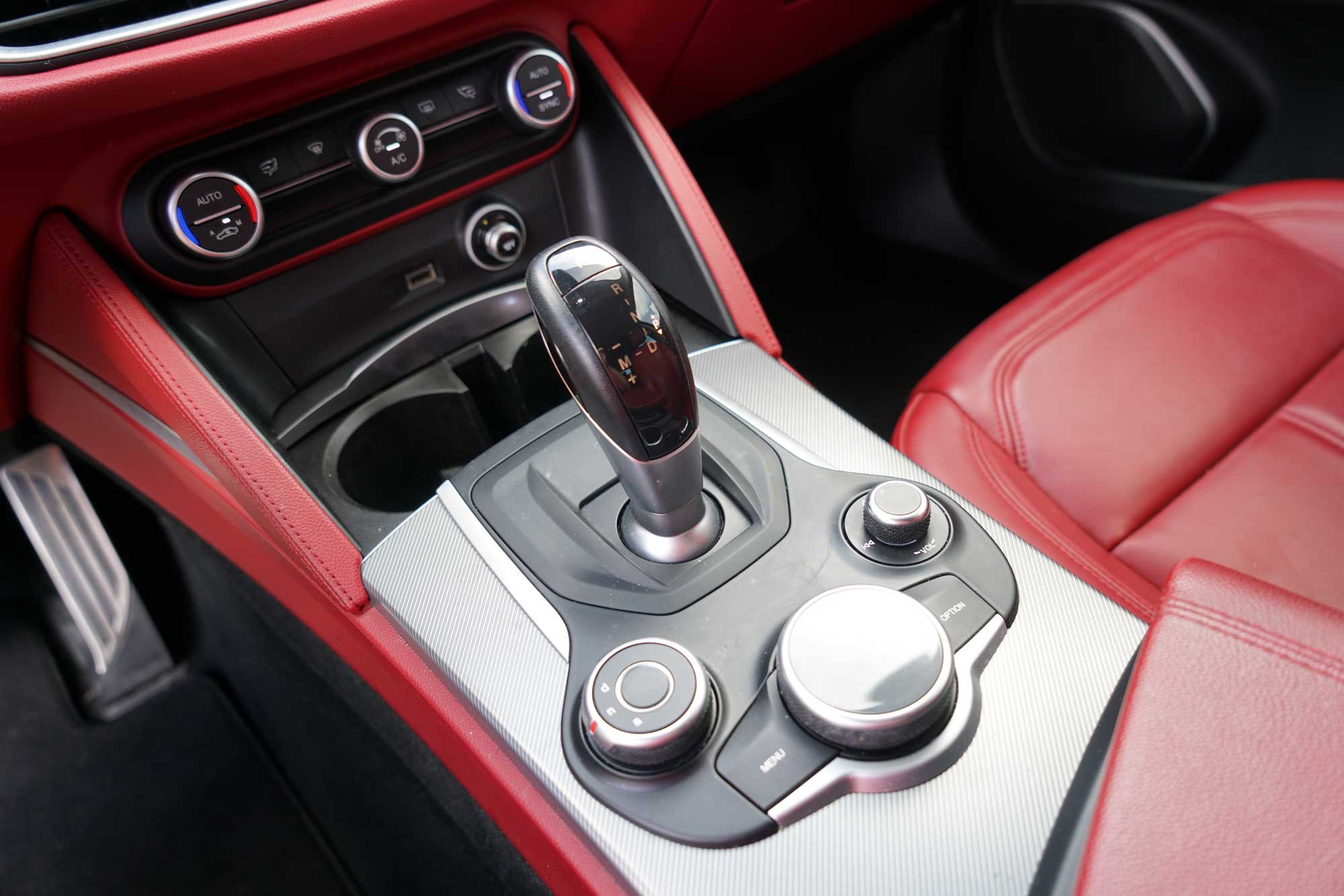 2019 Alfa Romeo Stelvio Sport SUV 4D